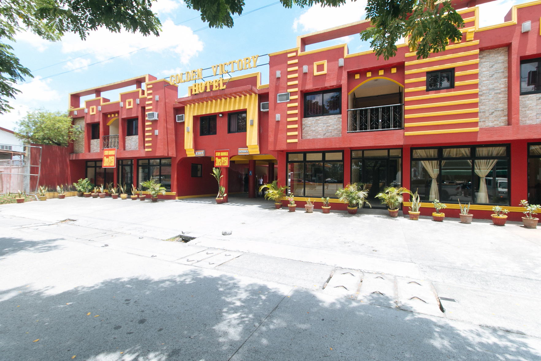 RedDoorz @ Golden Victory Hotel Mabalacat Pampanga 2*
