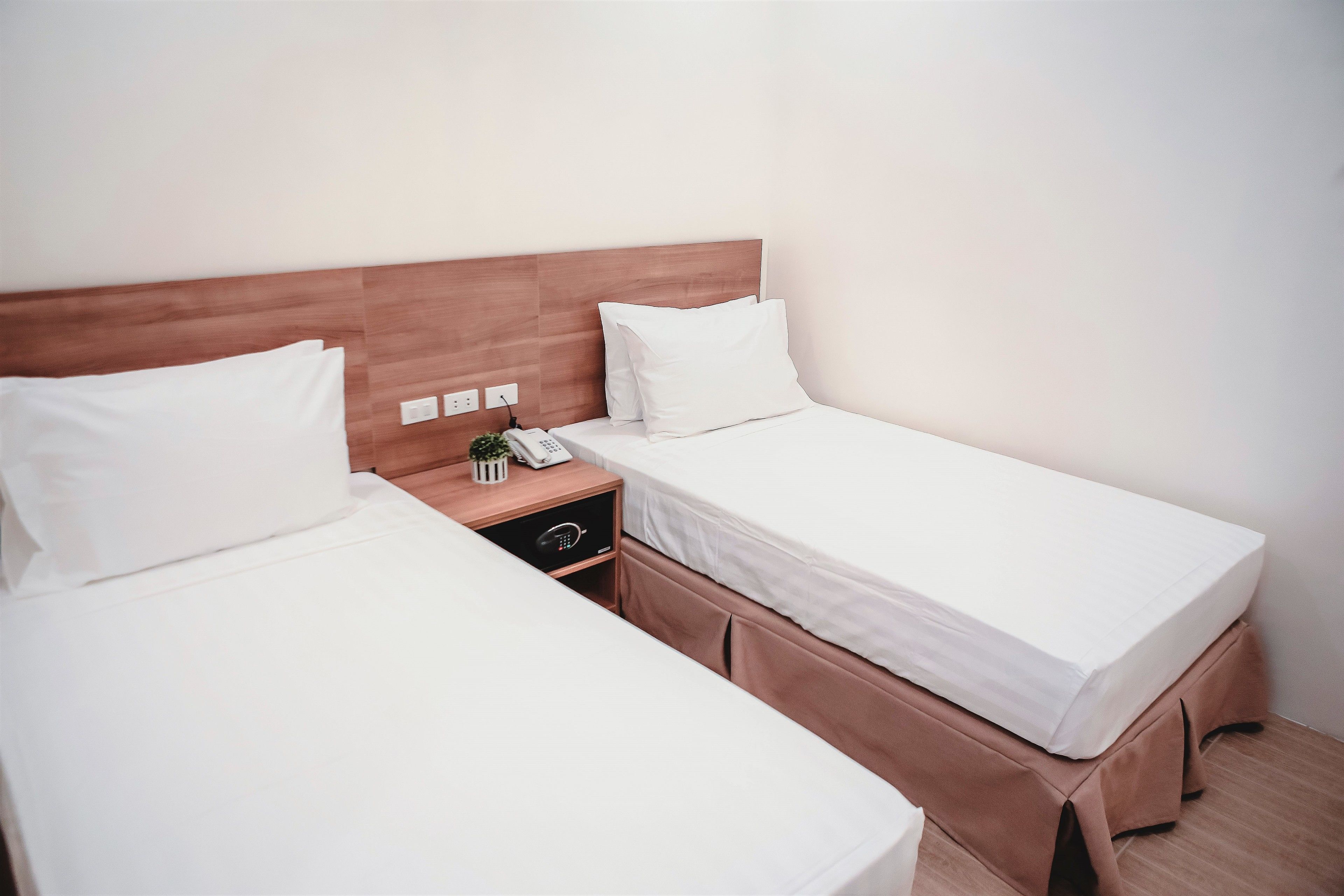 Trip Inn Near Airport or City Center 2*