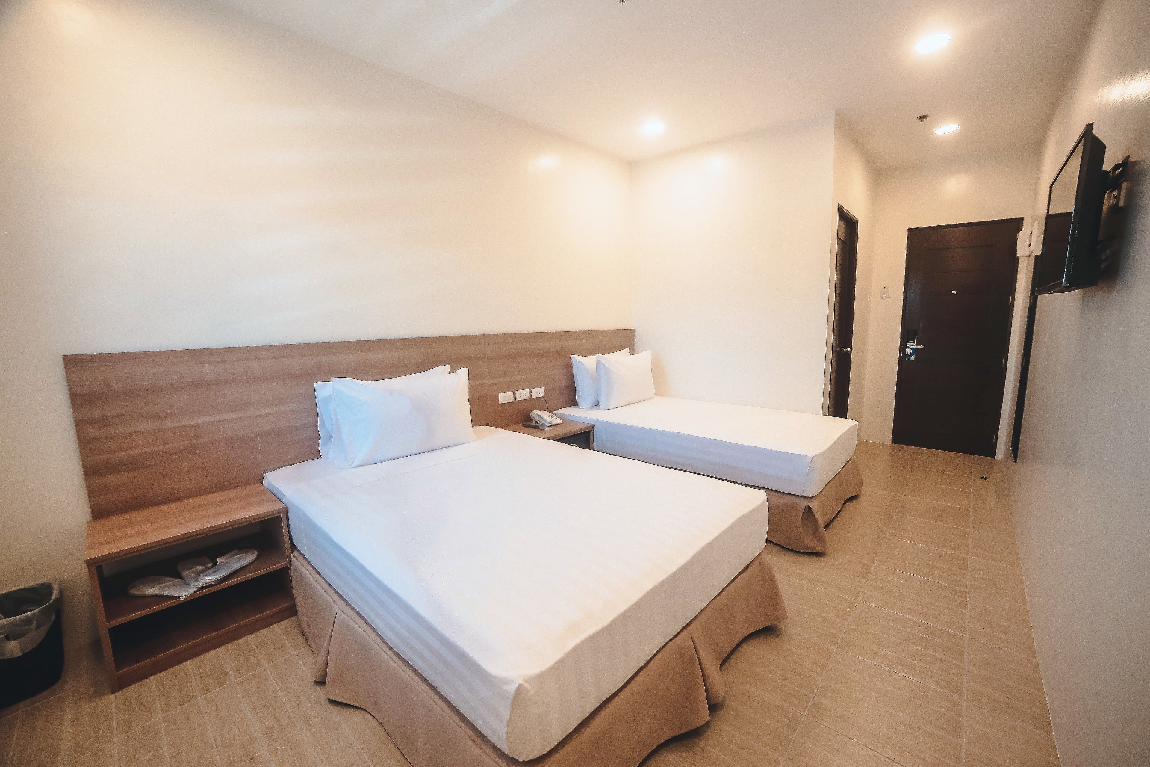 Trip Inn Near Airport or City Center 2*