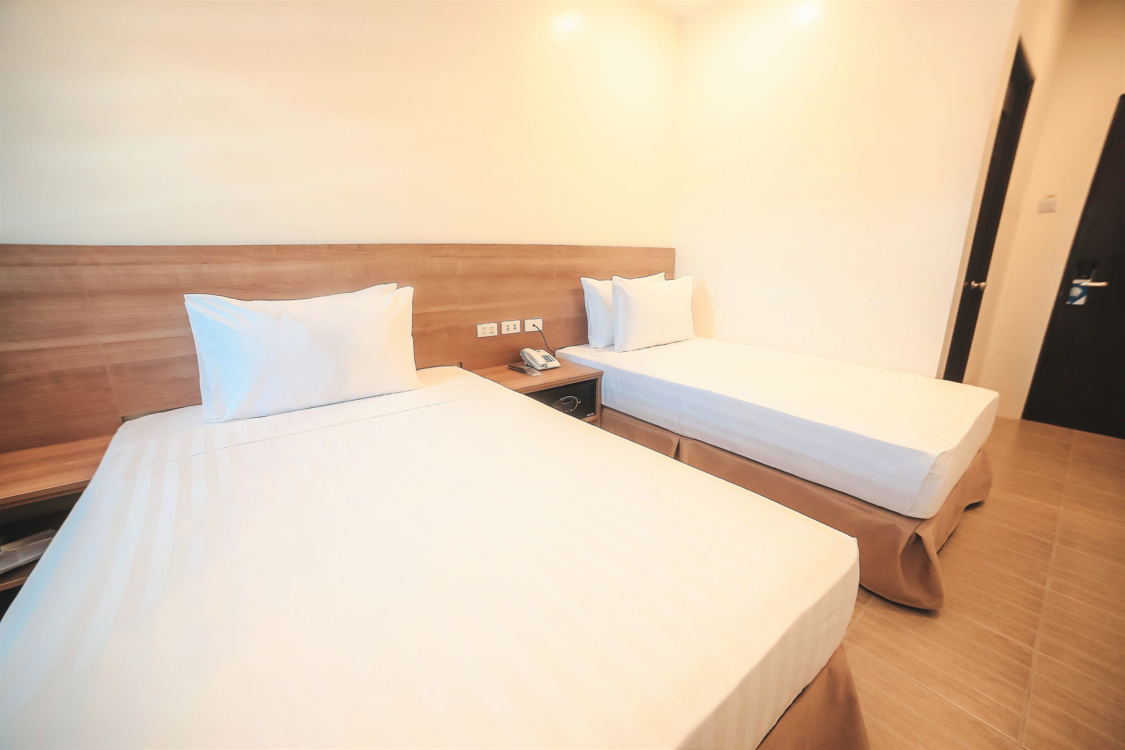 Trip Inn Near Airport or City Center 2*