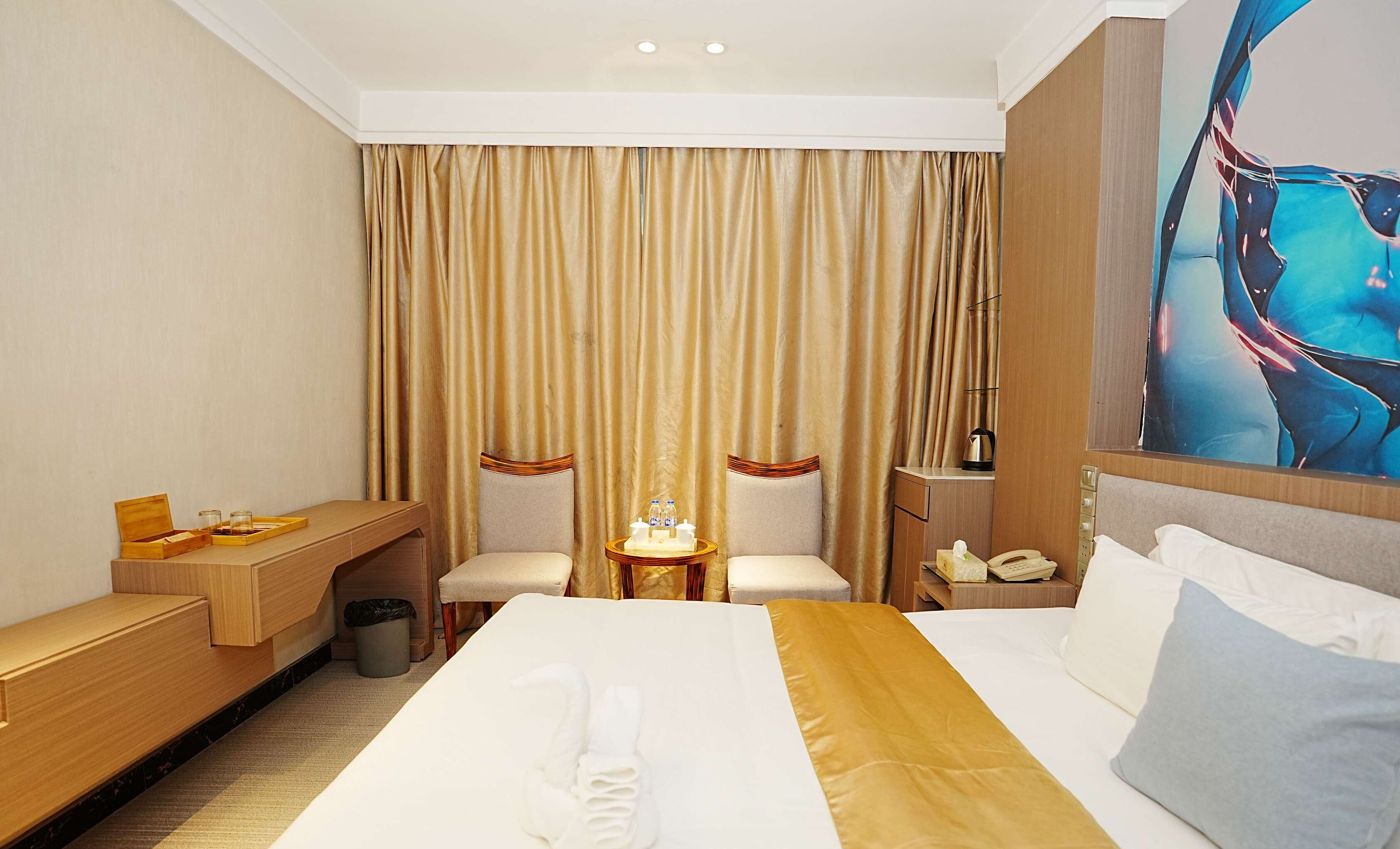 Pristinehotel 2*