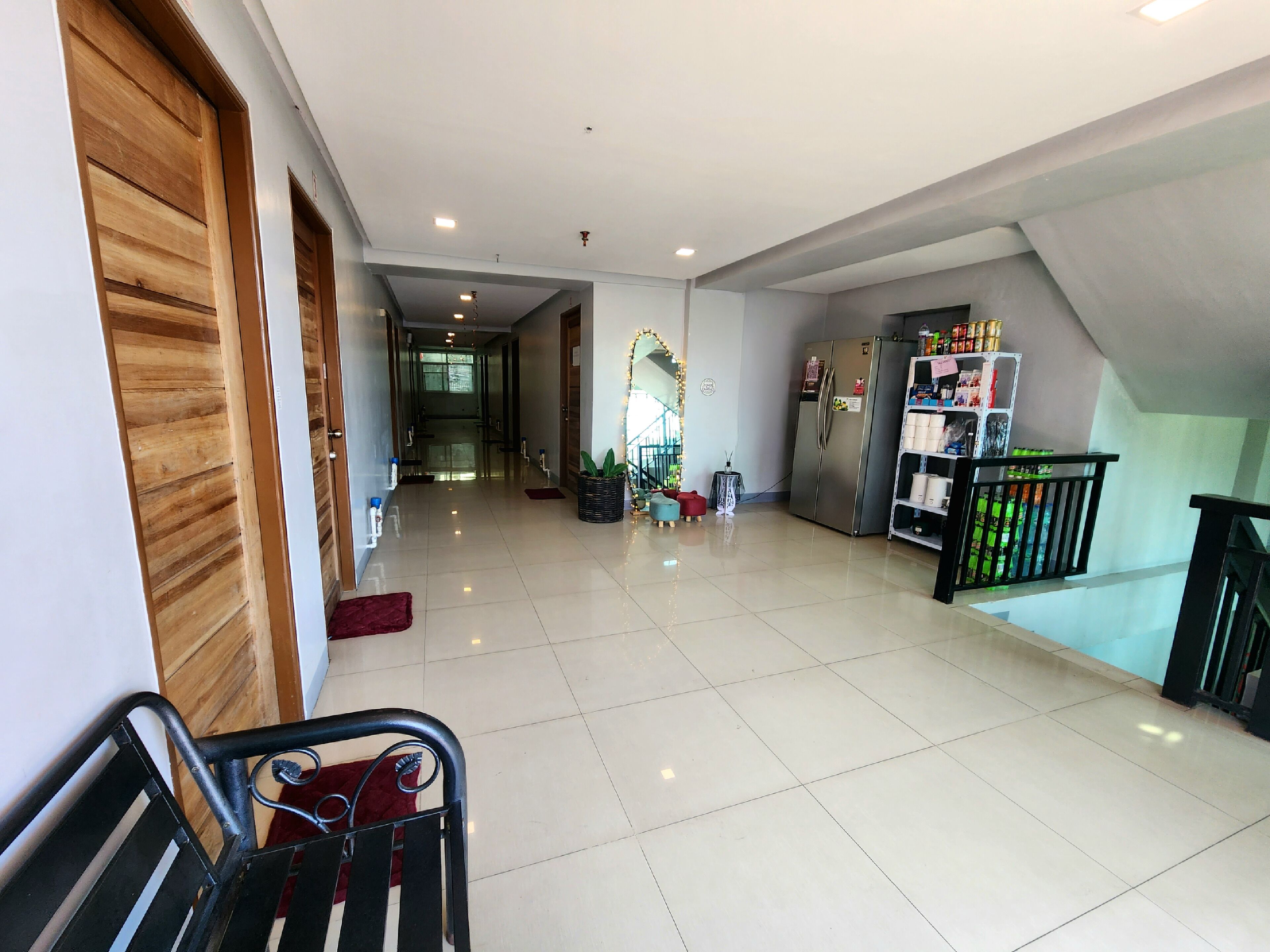 Budget Backpackers Transient House Near Naia by RedDoorz 2*