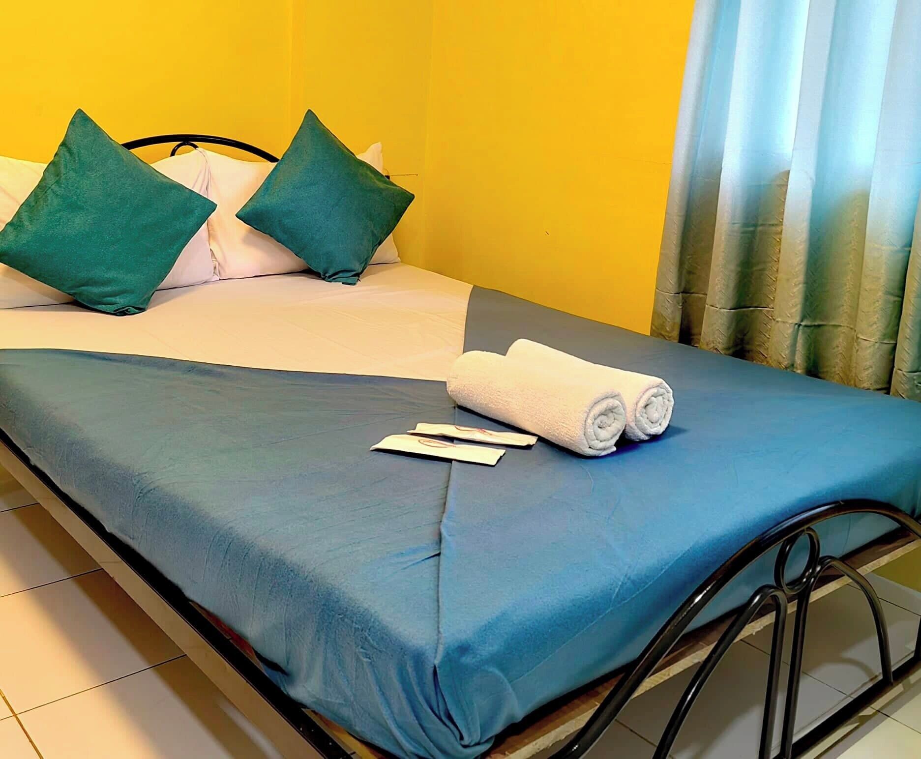 Yellow Pad Hotel Davao 2*