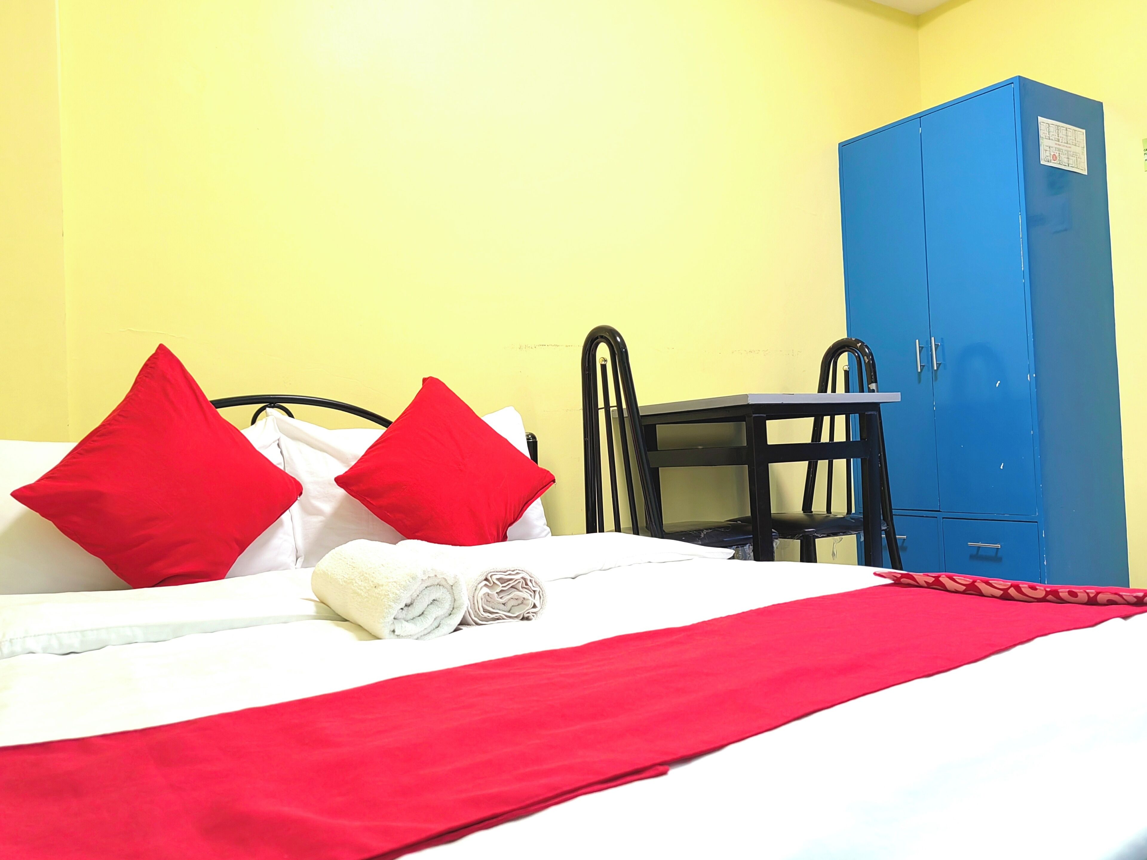 Yellow Pad Hotel Davao 2*
