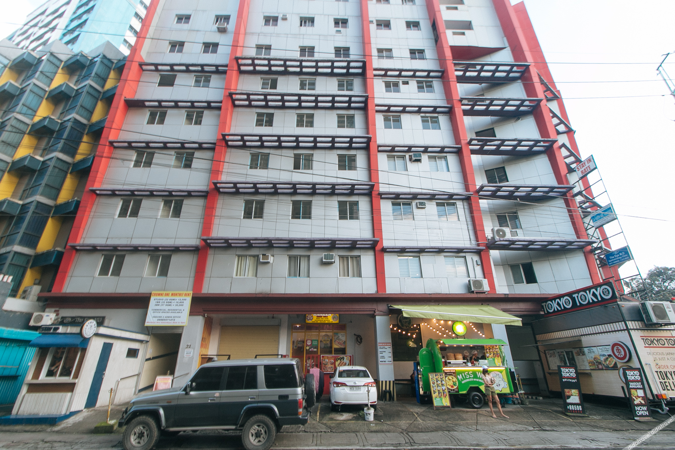 RedDoorz @ Crowne One Condo 1*