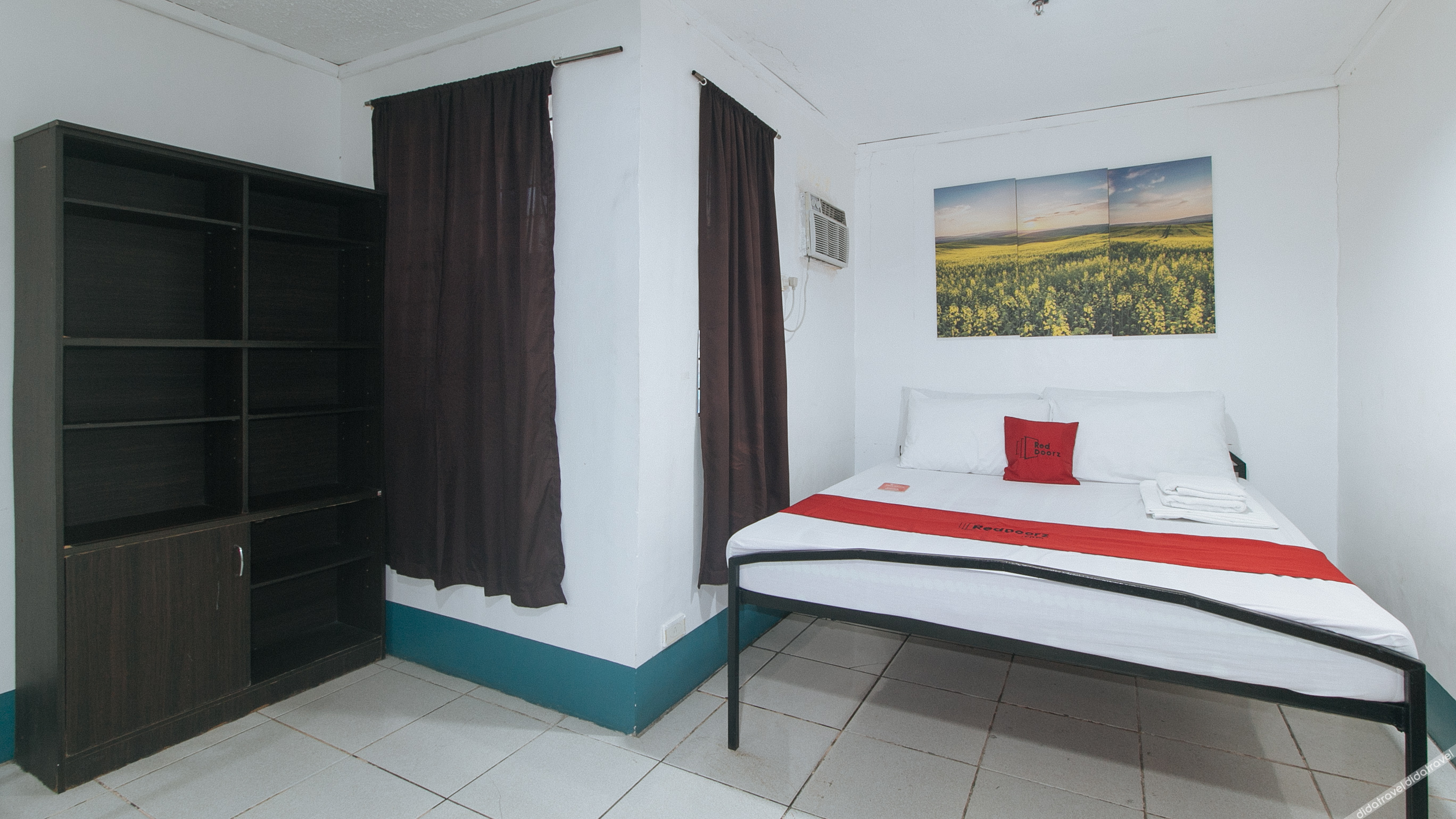 RedDoorz @ Crowne One Condo 1*
