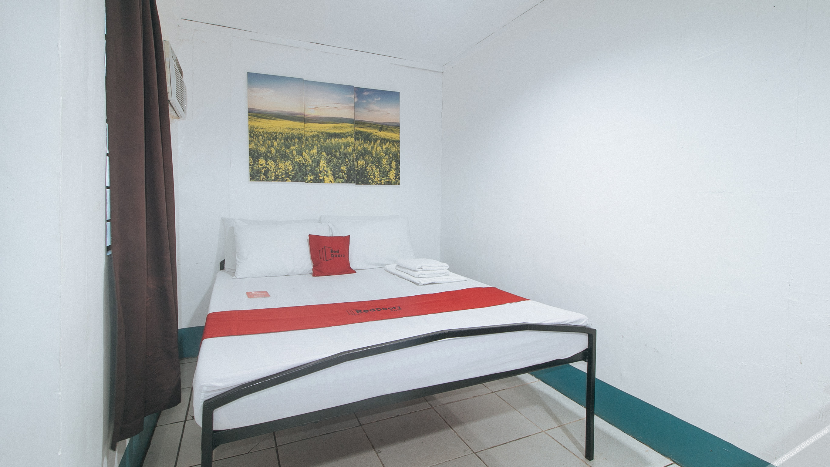 RedDoorz @ Crowne One Condo 1*