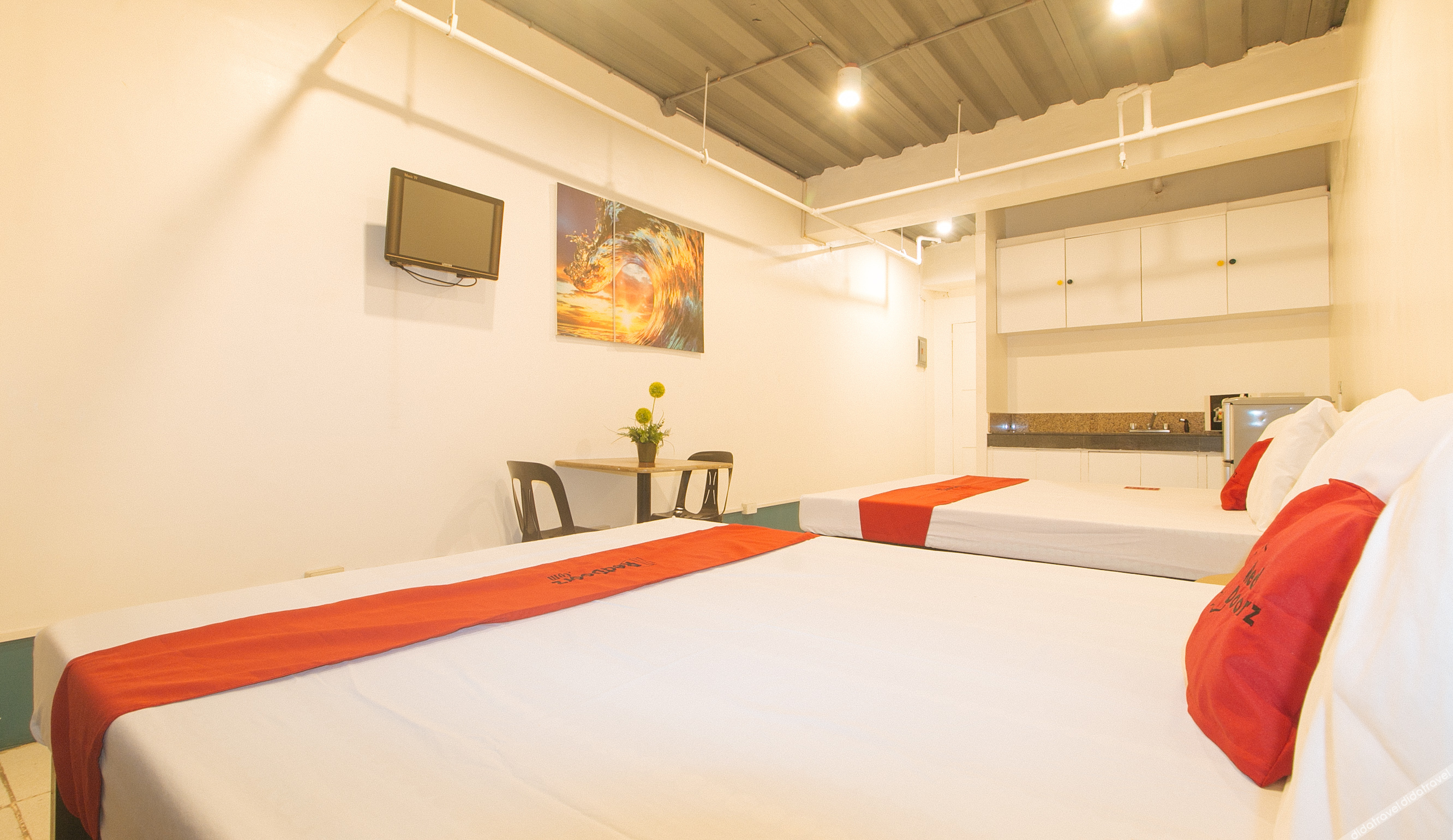 RedDoorz @ Crowne One Condo 1*
