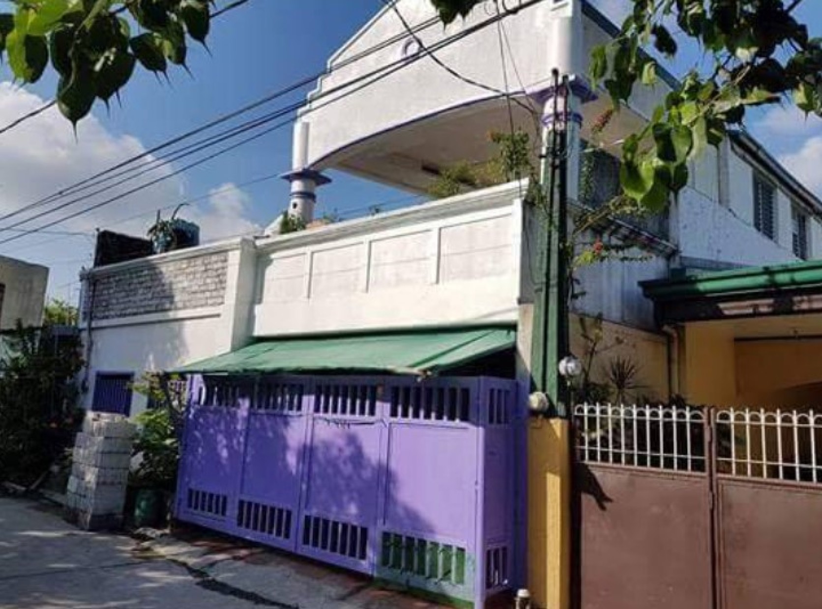 Yuzons Bedspacer and Transient Home Staycation 1*