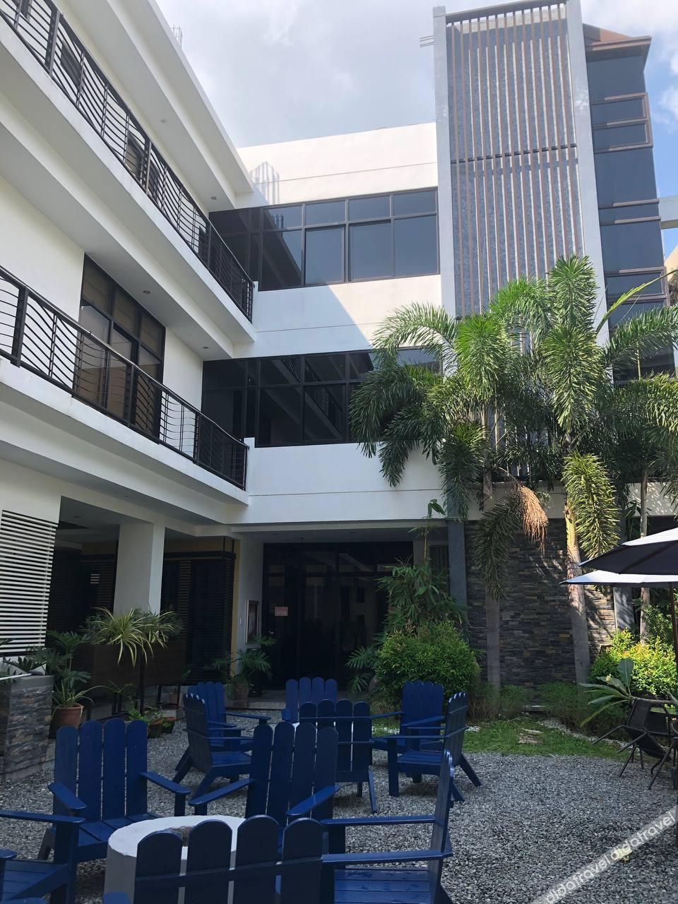 RedDoorz @ Occazia Hotel Pampanga 1*