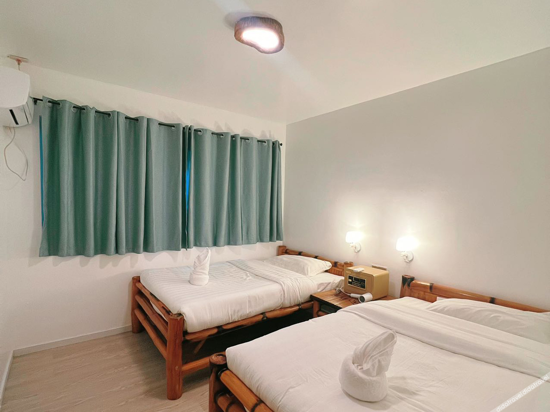 AoJing Diving Resort 4*