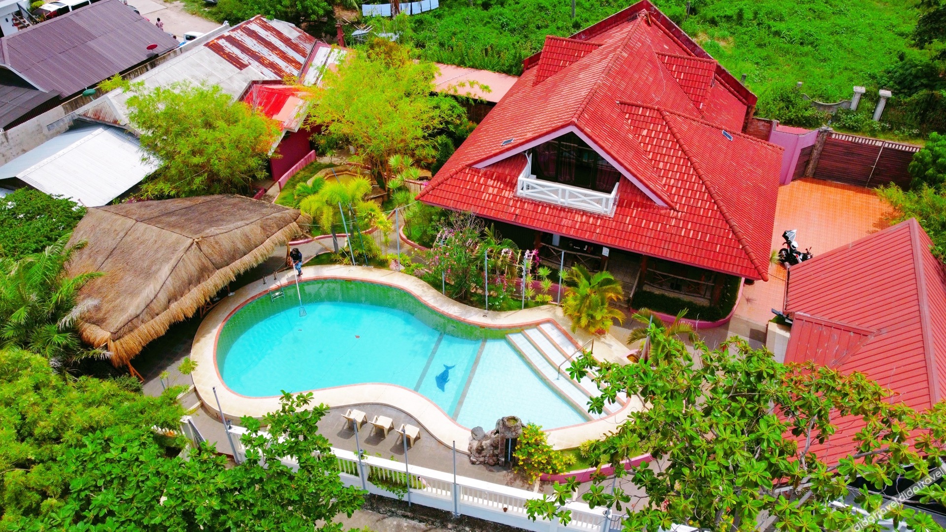 AoJing Diving Resort 4*