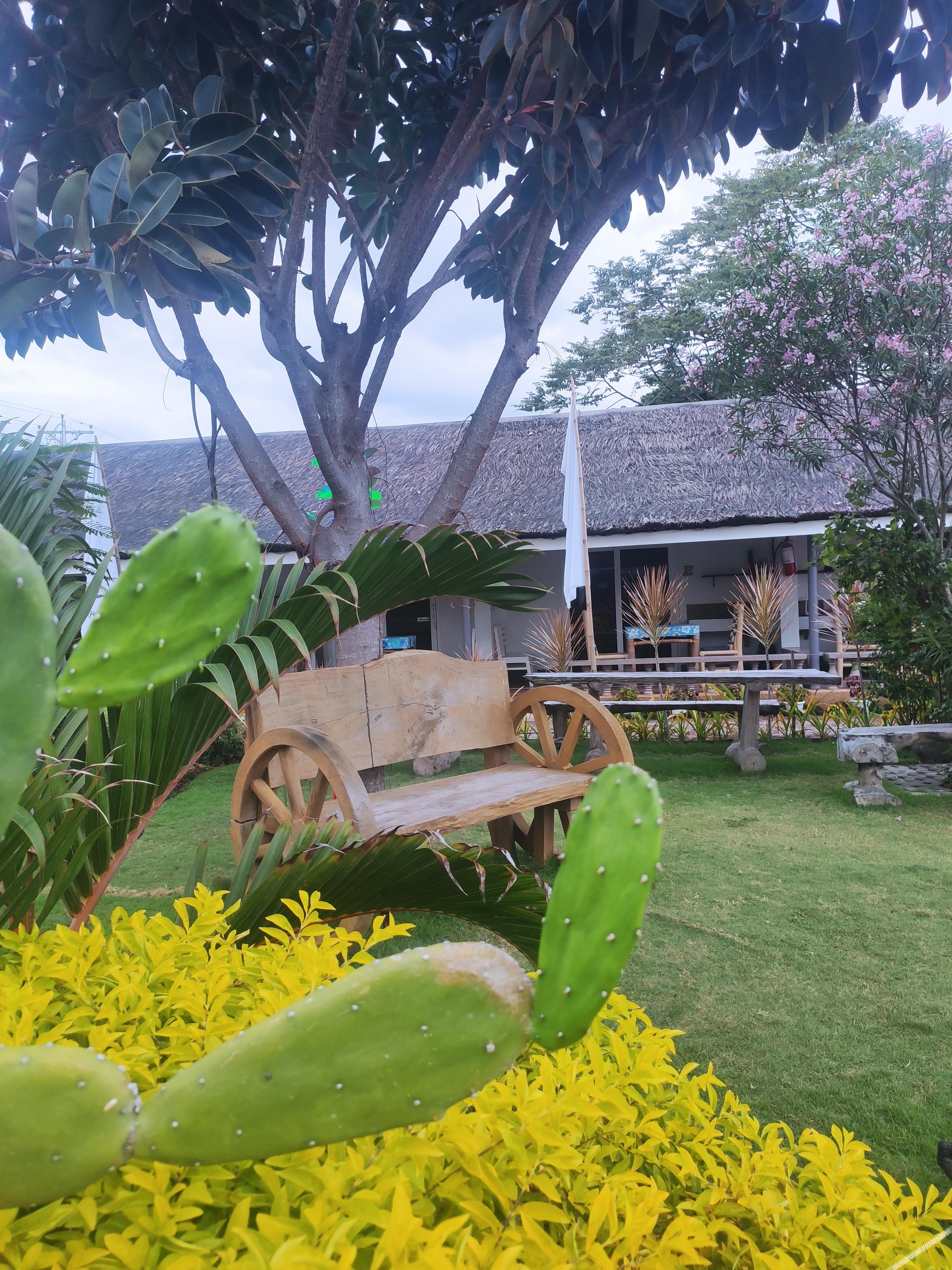 Seaview Beach Resort Dumaguete Beachfront 2*