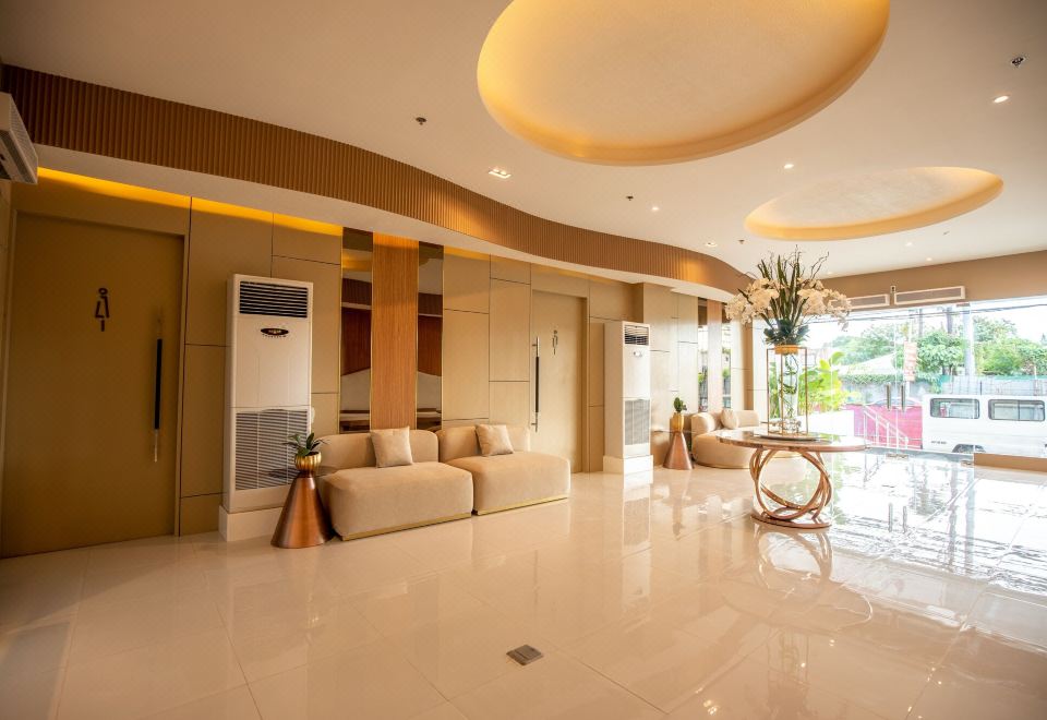 Hotel Dreamworld East Ortigas 3*