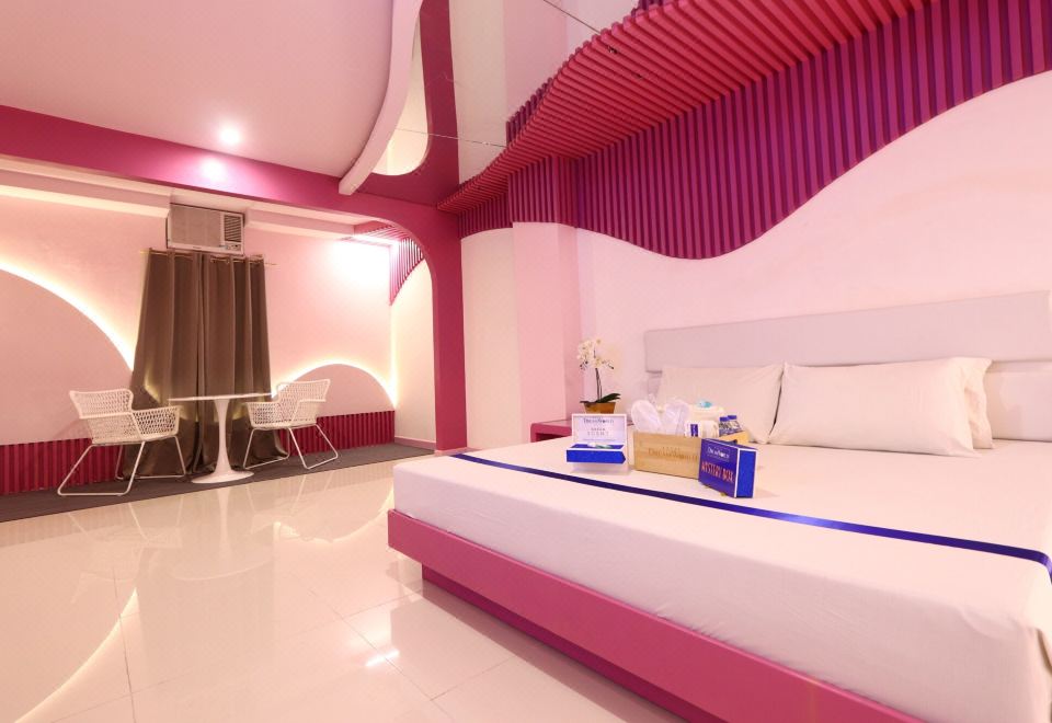 Hotel Dreamworld East Ortigas 3*