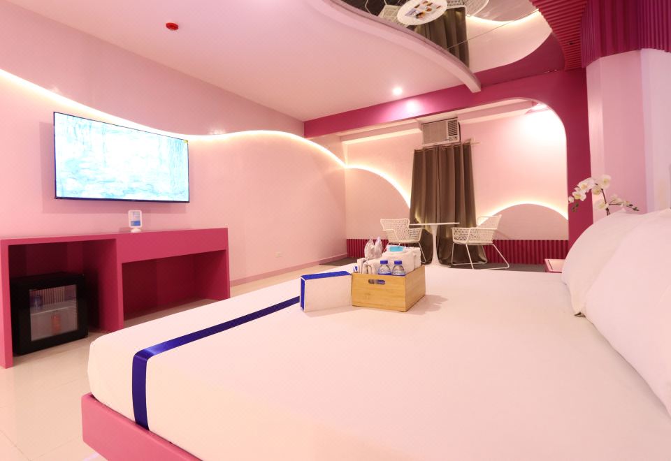 Hotel Dreamworld East Ortigas 3*