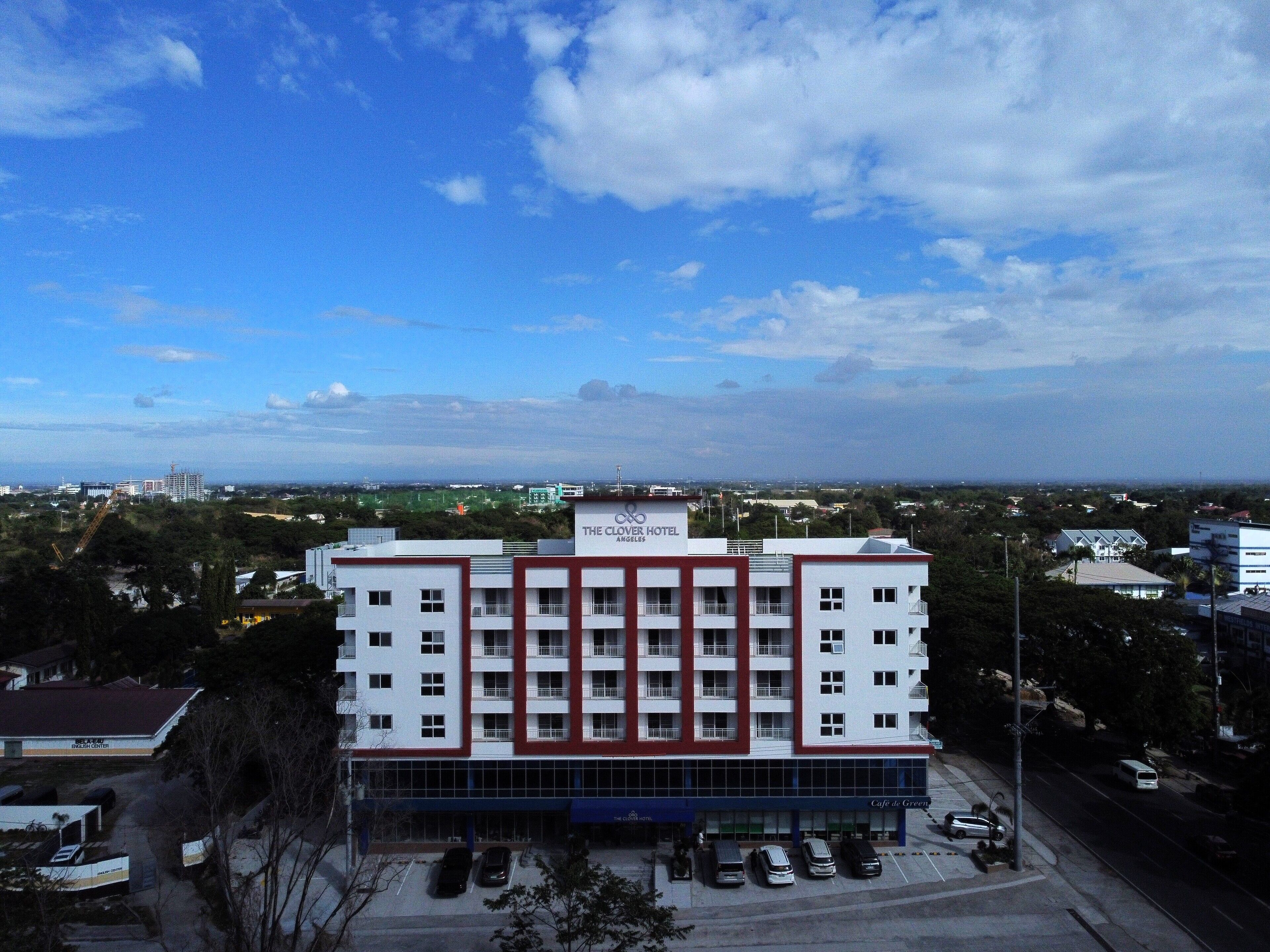 The Clover Hotel Angeles City managed by Cocotel 4*