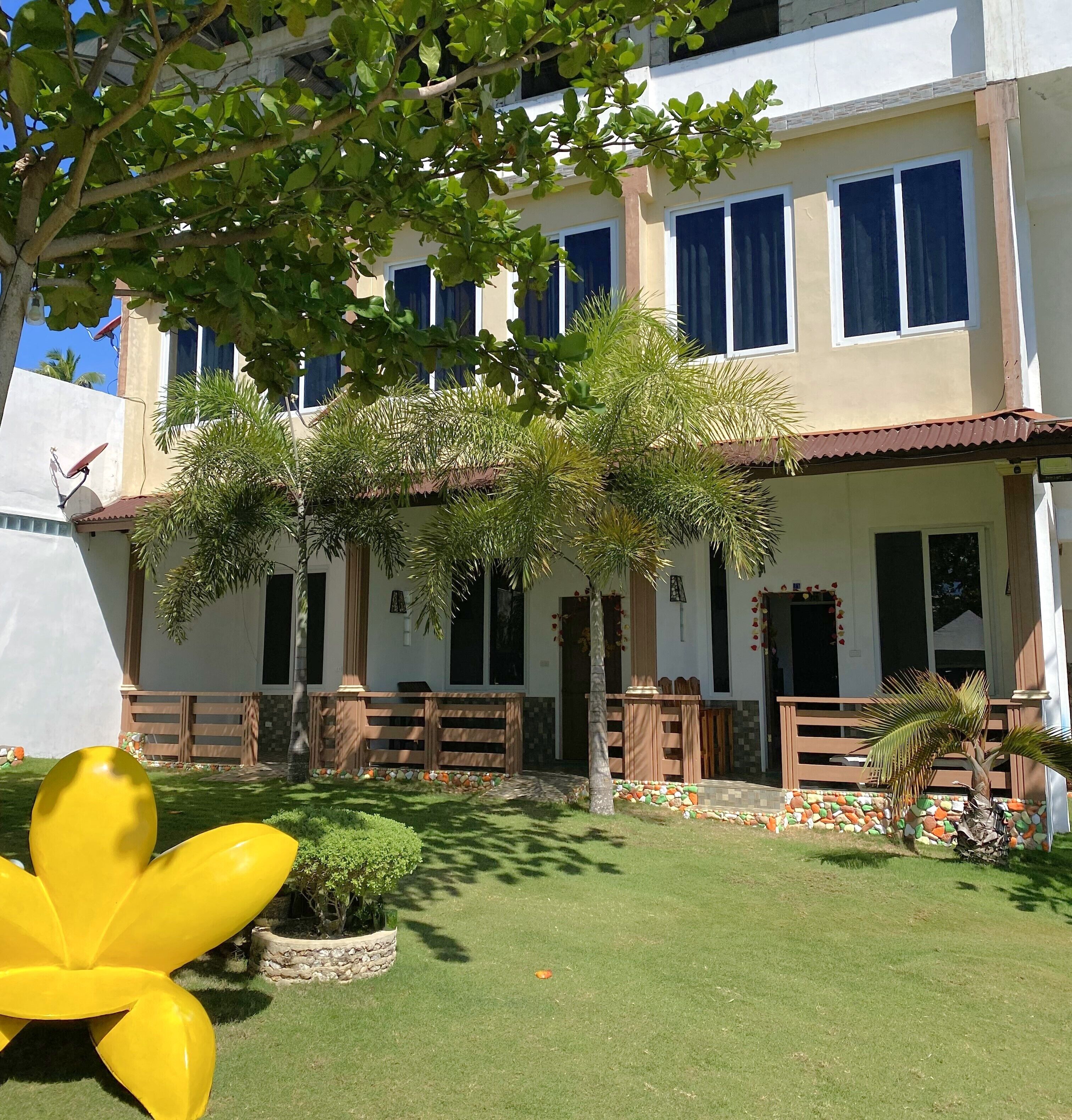 Oceanfront Beach Resort 3*