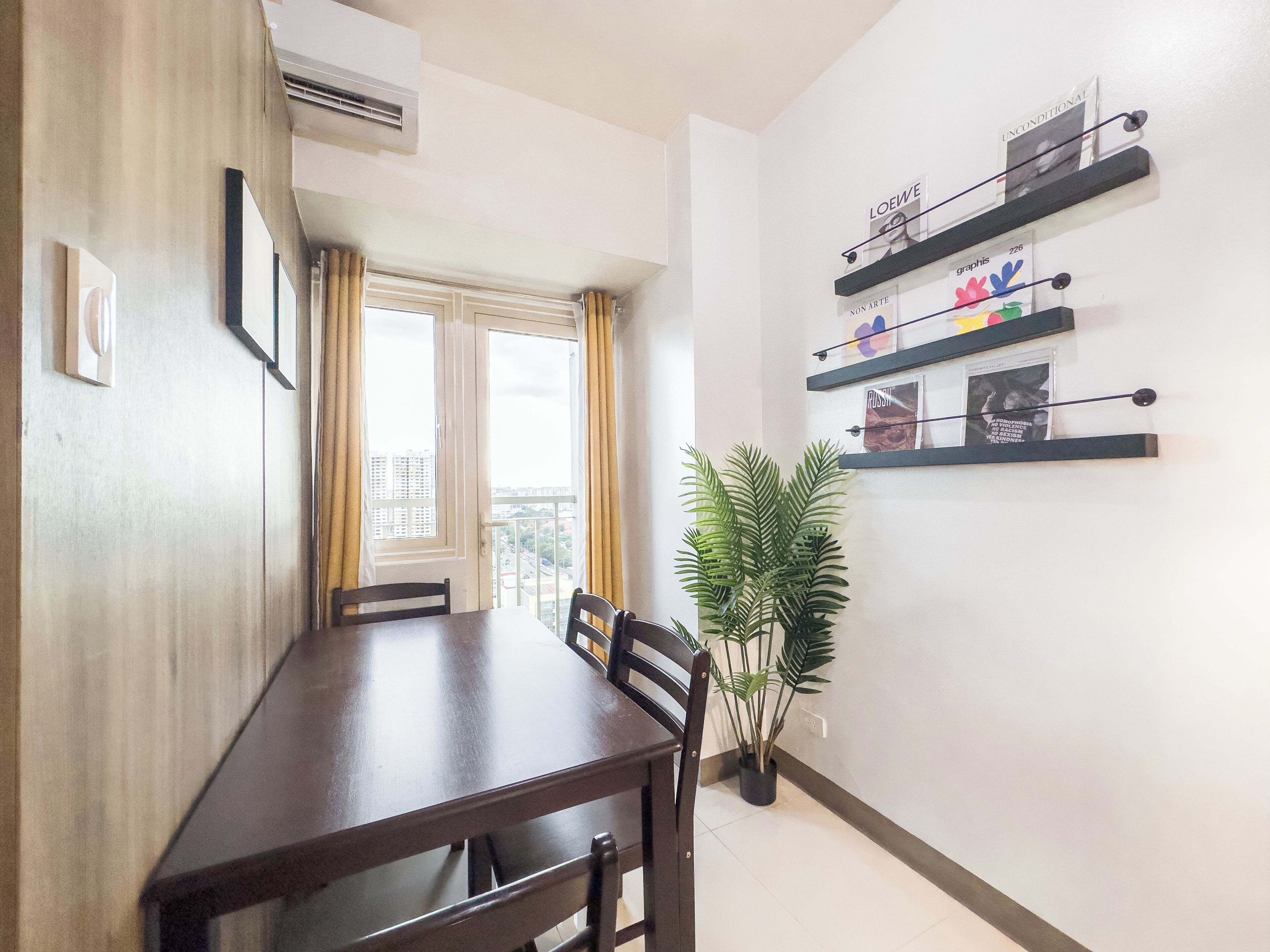 GemstoneBR in SMDC Coast Residences 4*