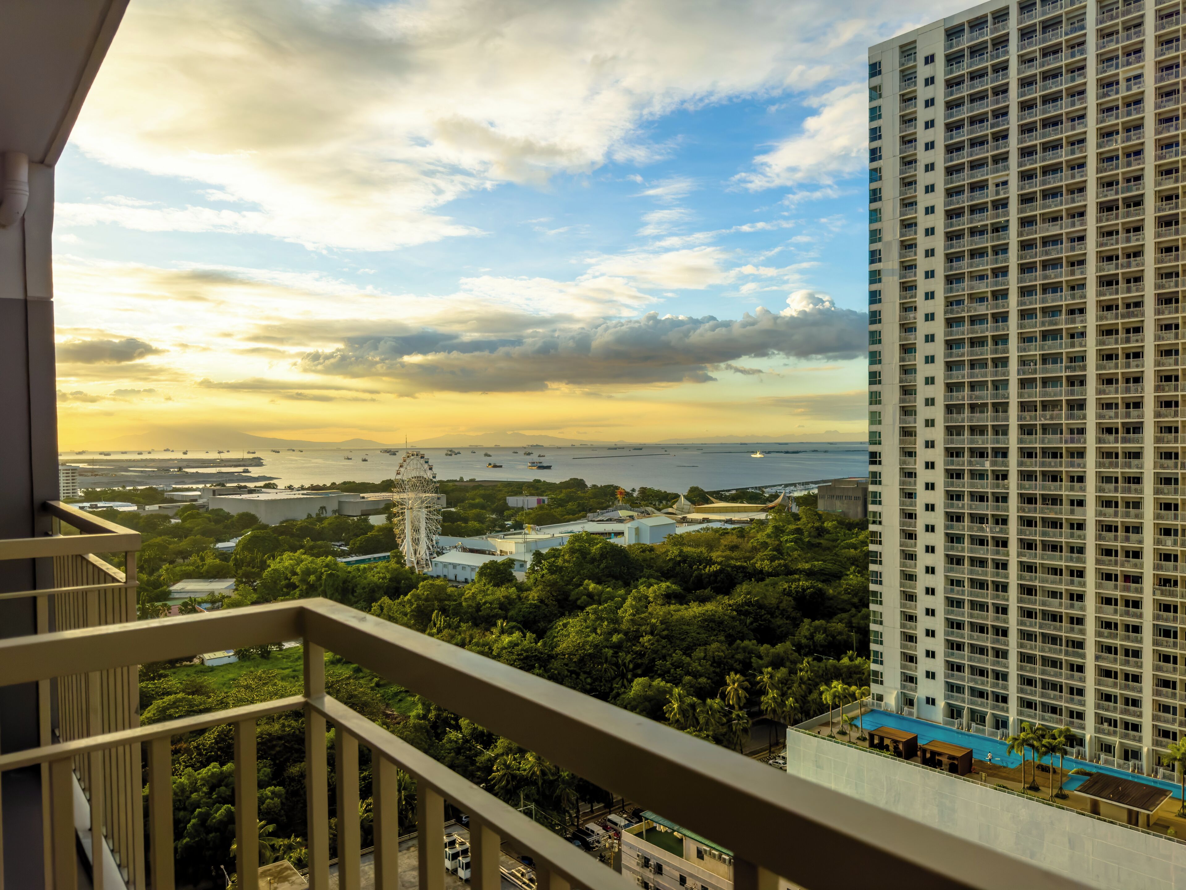 GemstoneBR in SMDC Coast Residences 4*