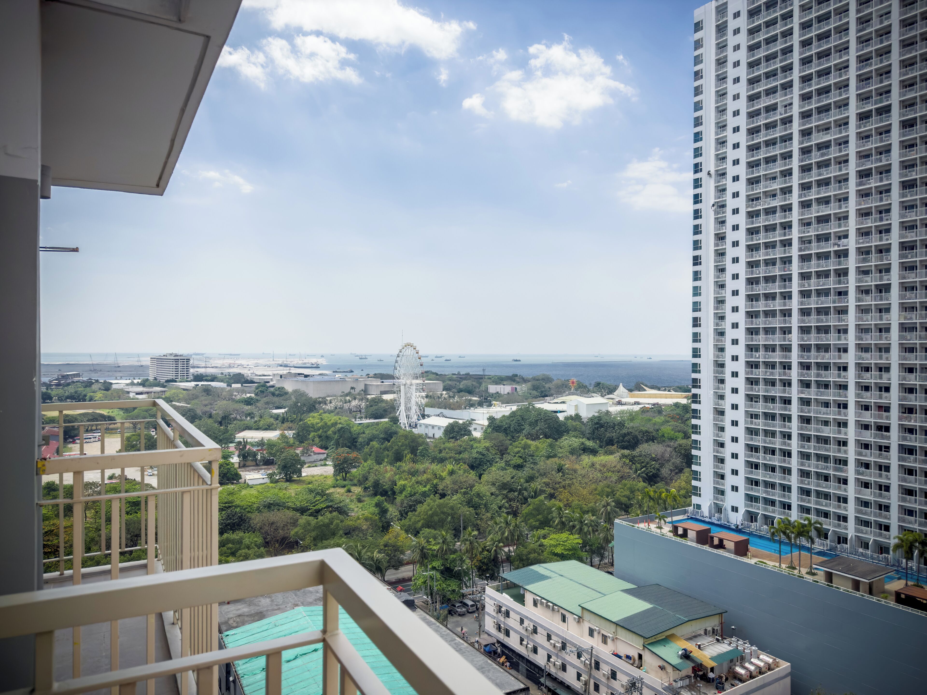 GemstoneBR in SMDC Coast Residences 4*