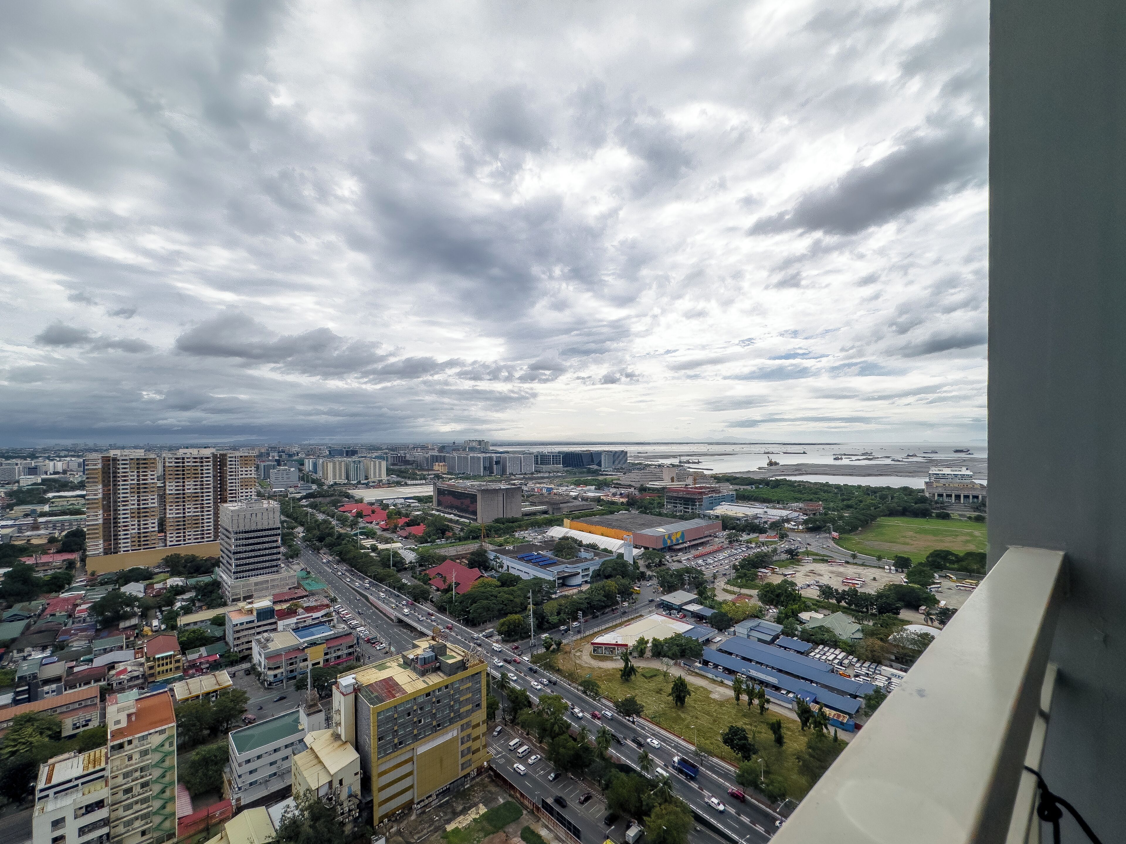 GemstoneBR in SMDC Coast Residences 4*