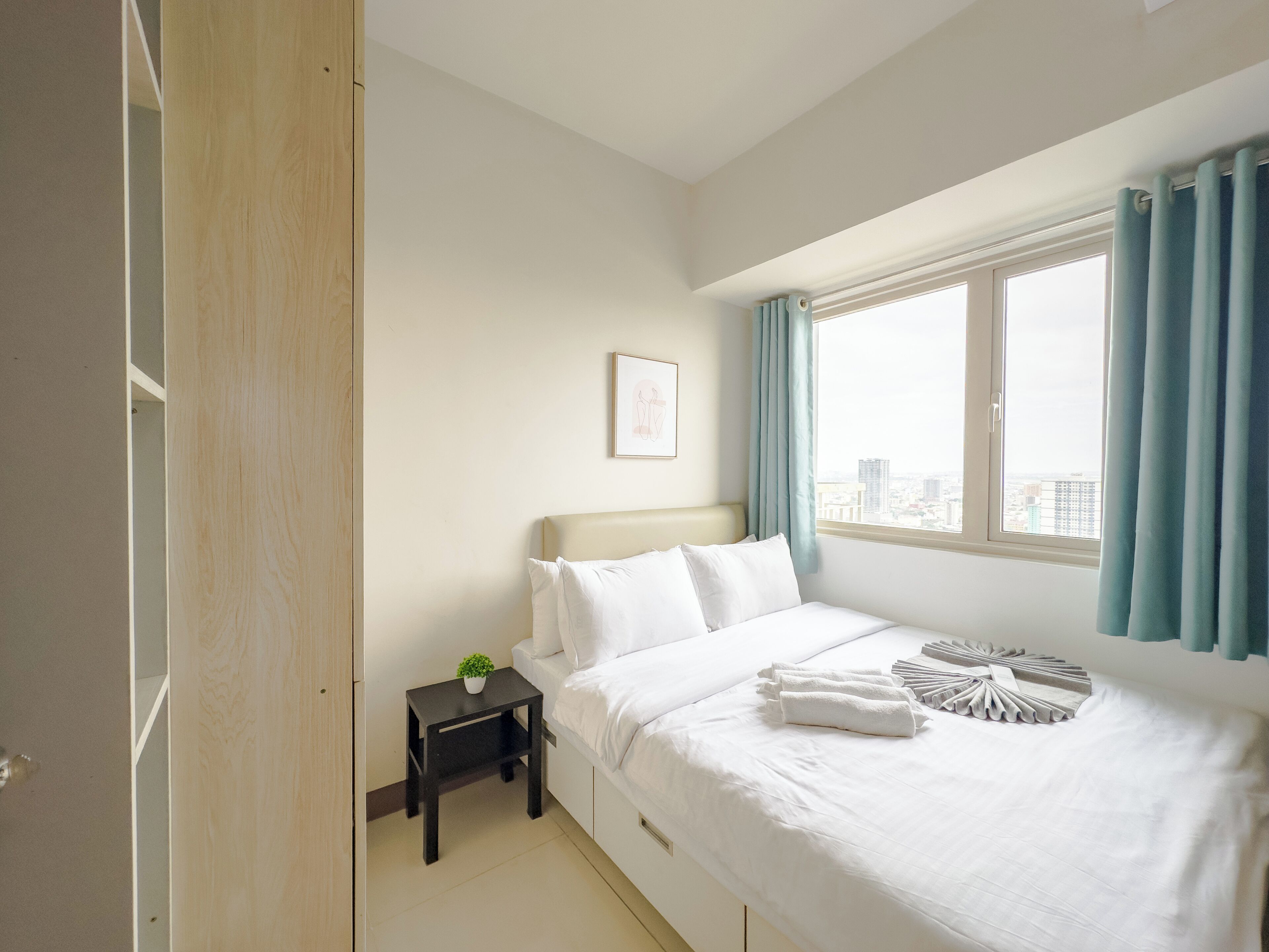 GemstoneBR in SMDC Coast Residences 4*