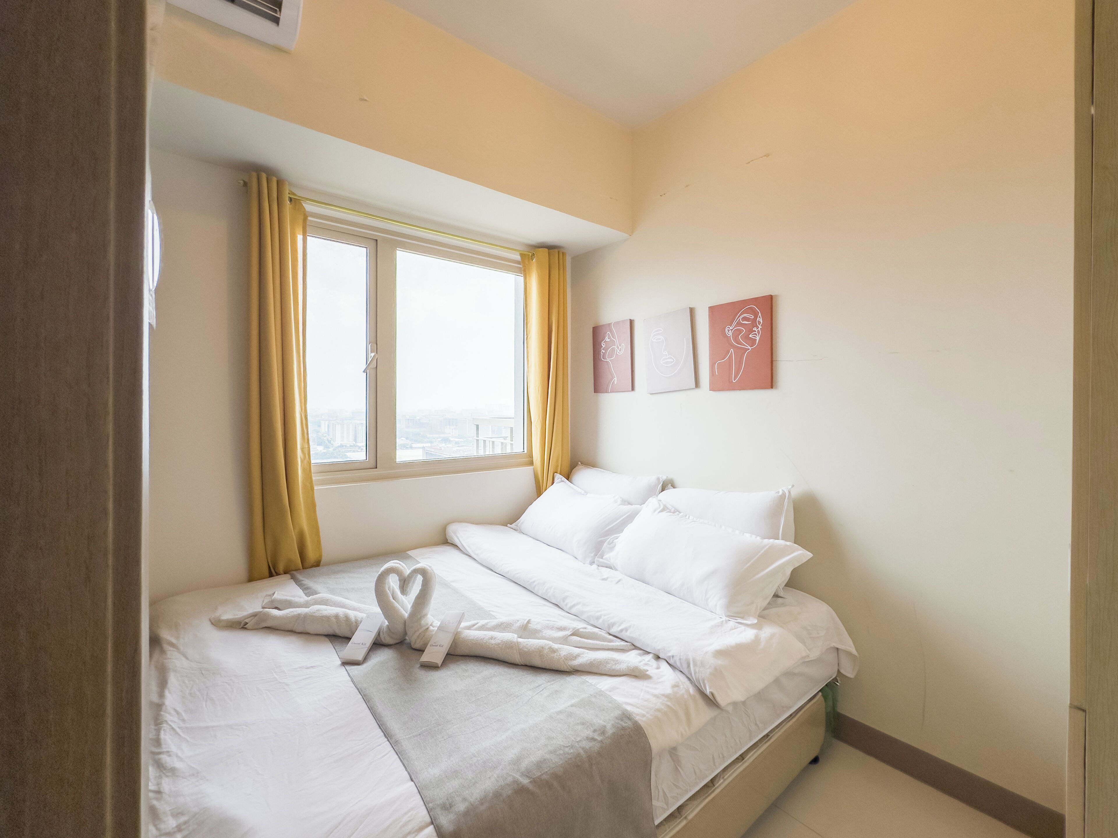 GemstoneBR in SMDC Coast Residences 4*