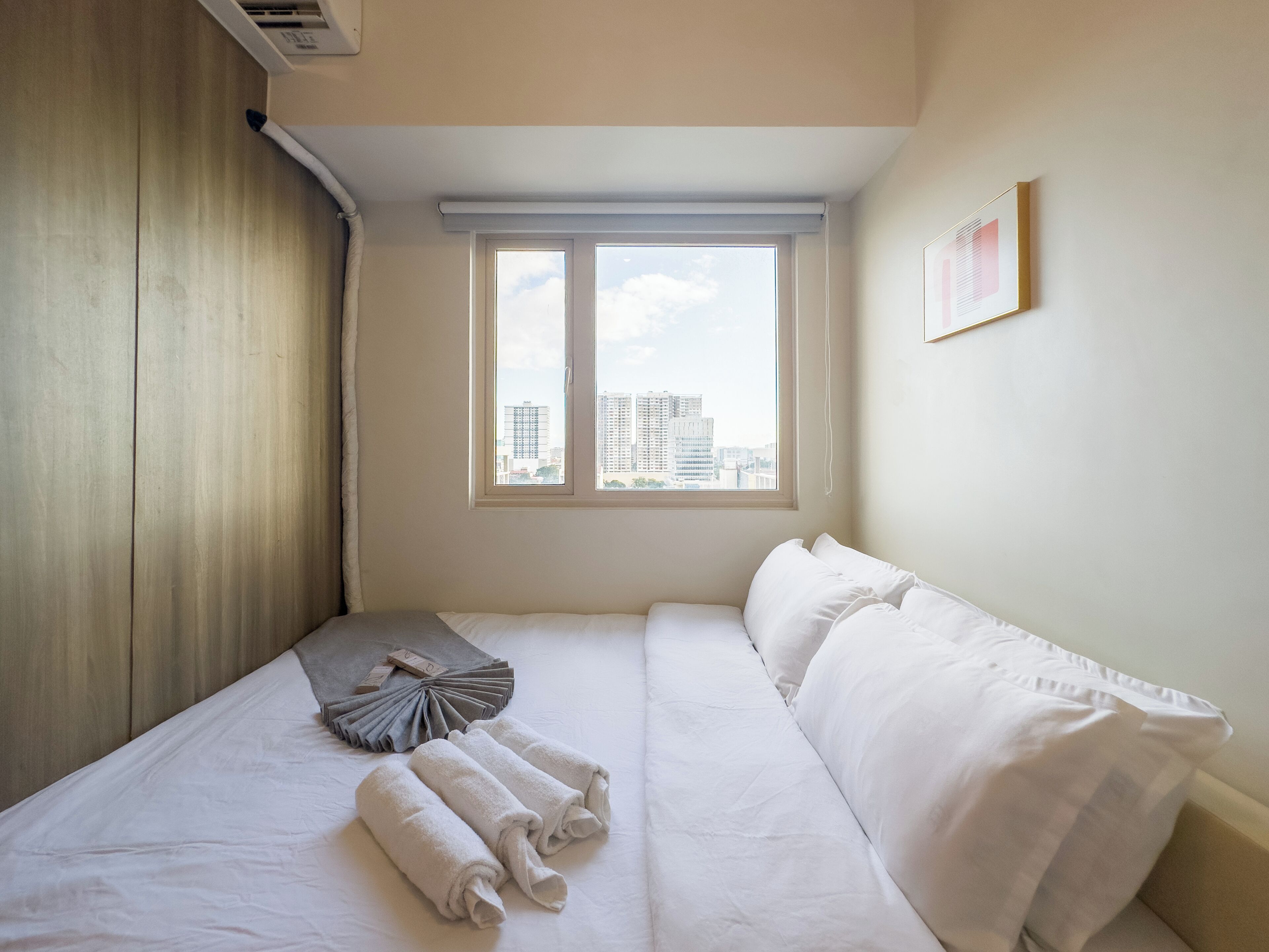 GemstoneBR in SMDC Coast Residences 4*