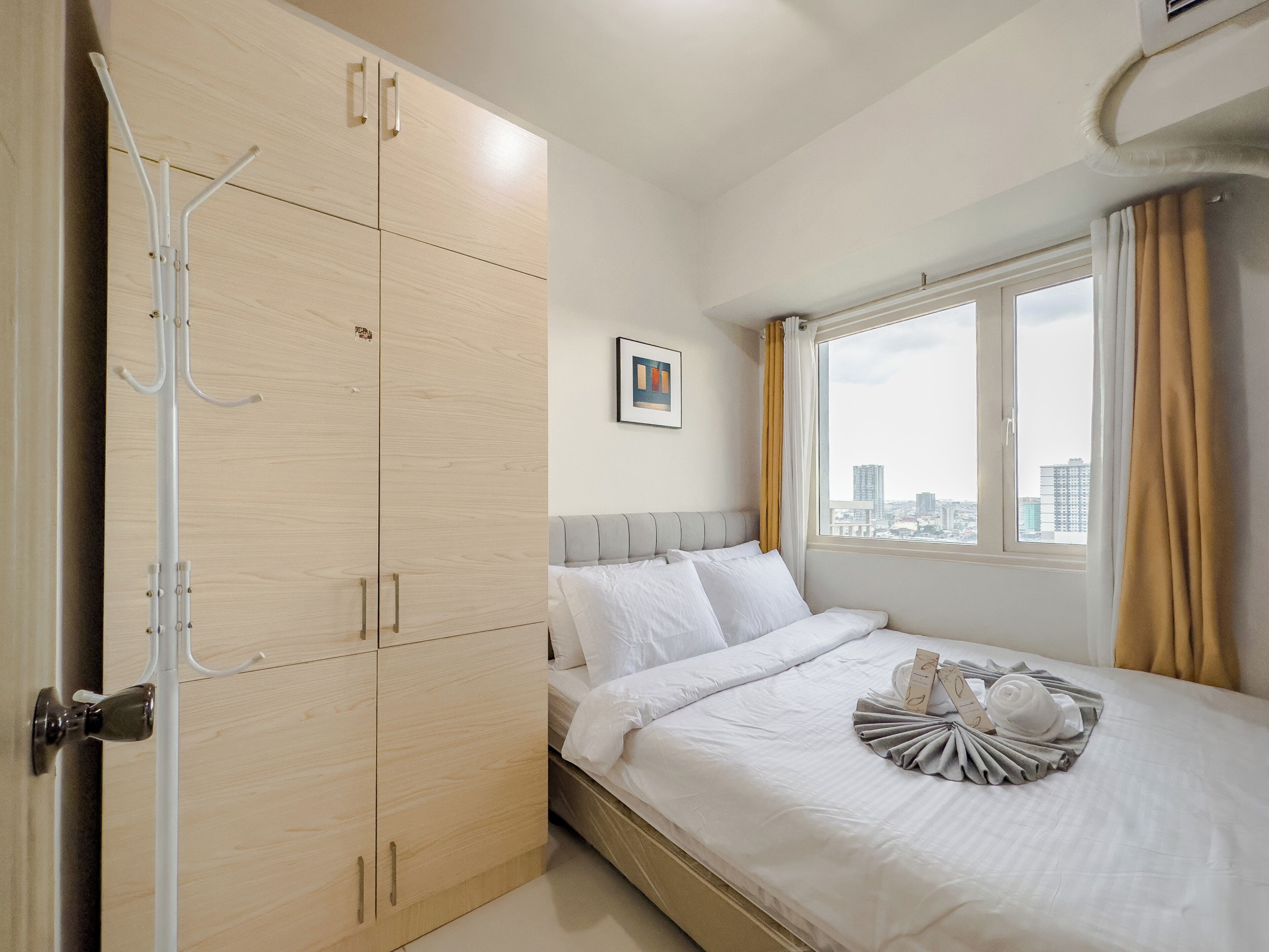 GemstoneBR in SMDC Coast Residences 4*