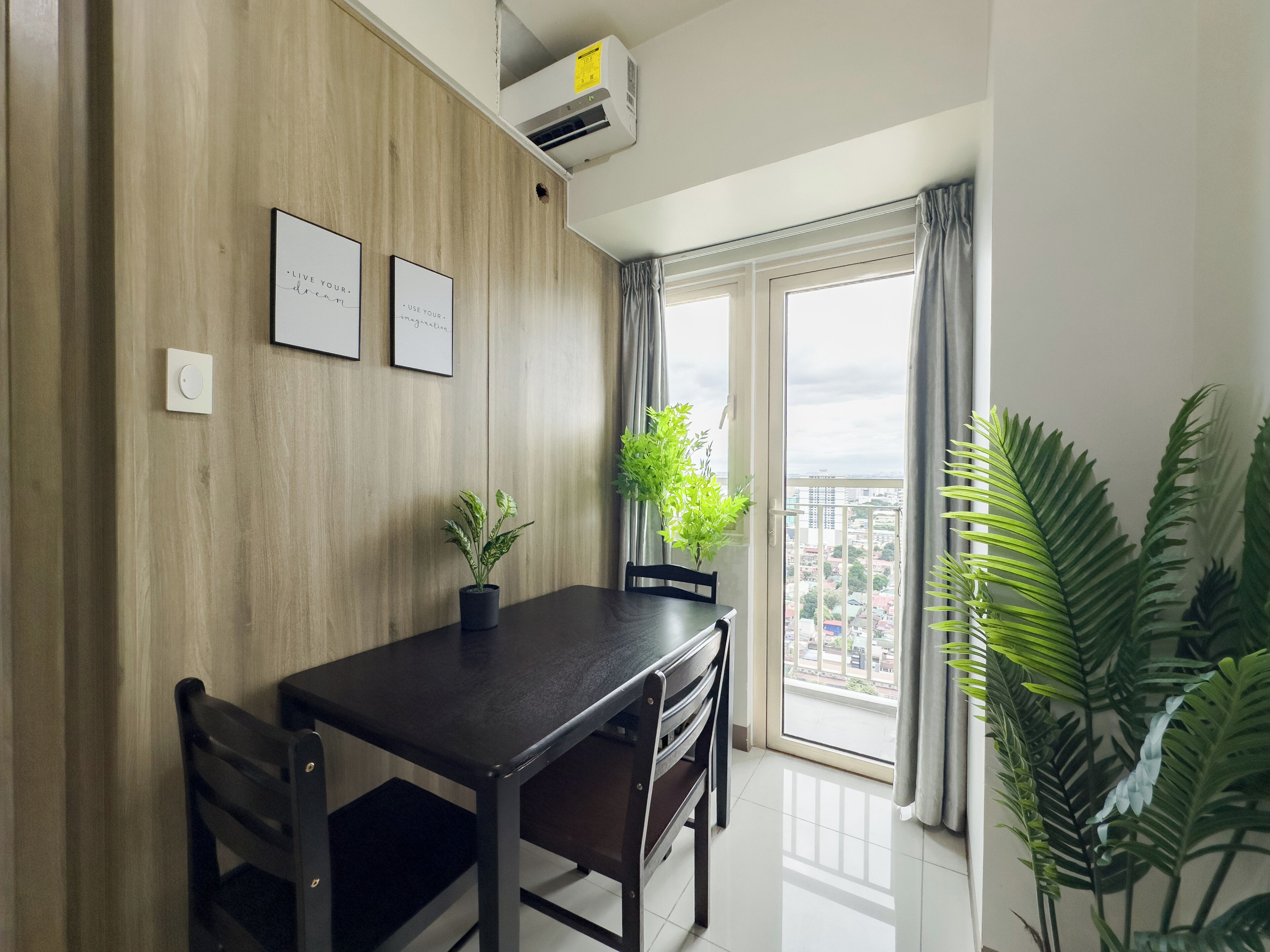 GemstoneBR in SMDC Coast Residences 4*