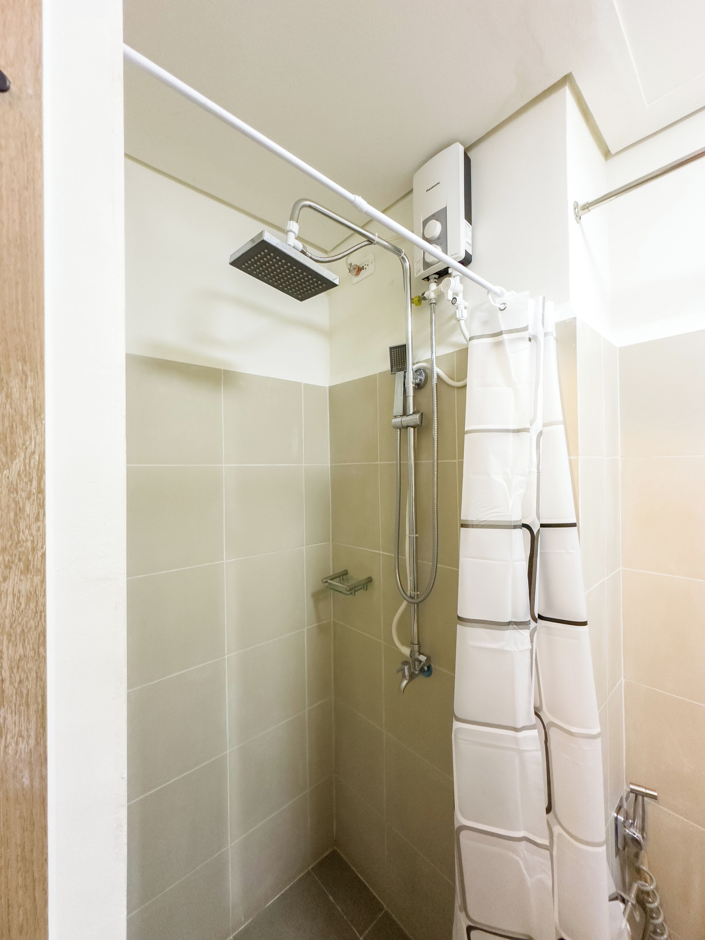 GemstoneBR in SMDC Coast Residences 4*