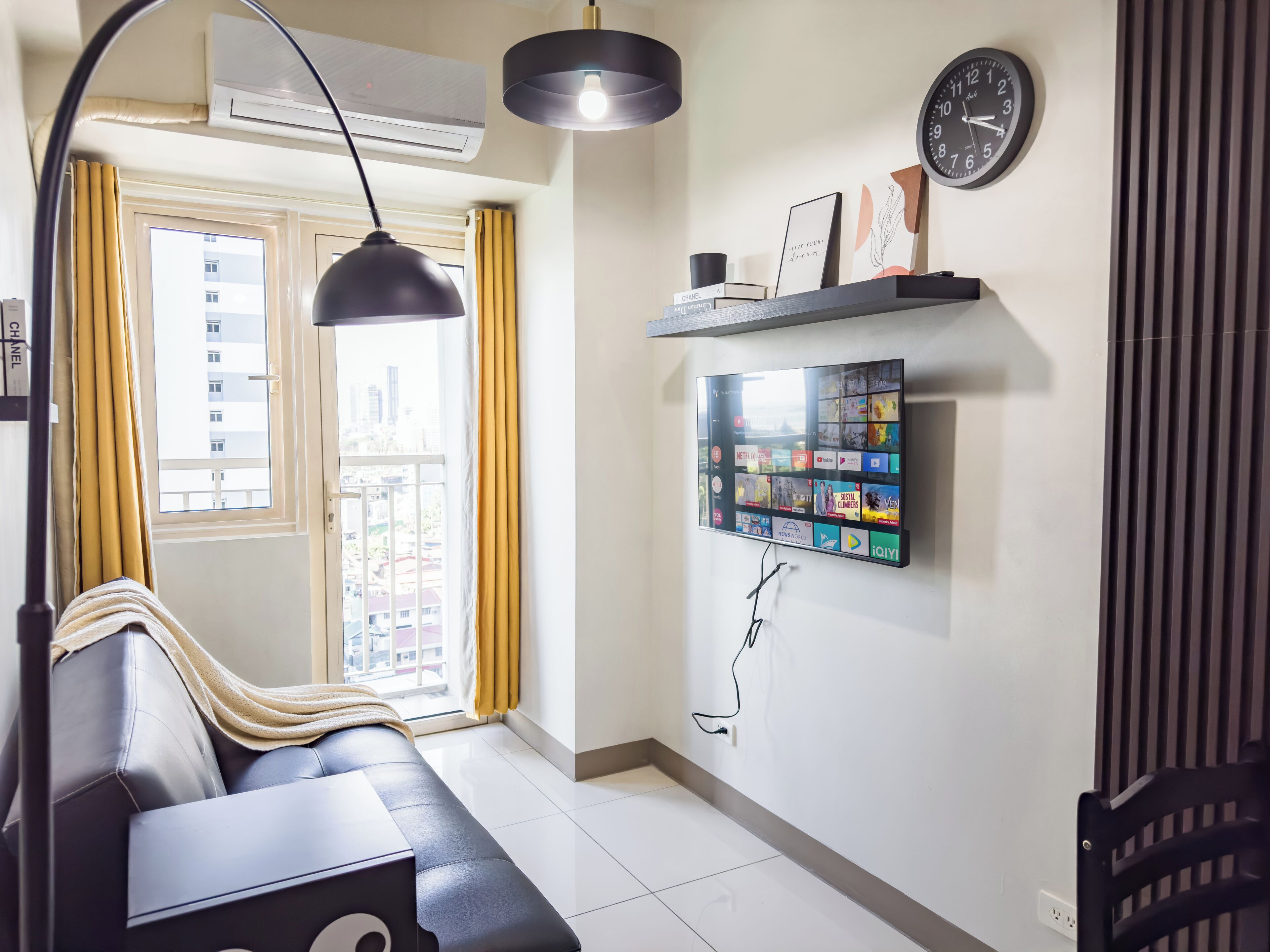 GemstoneBR in SMDC Coast Residences 4*