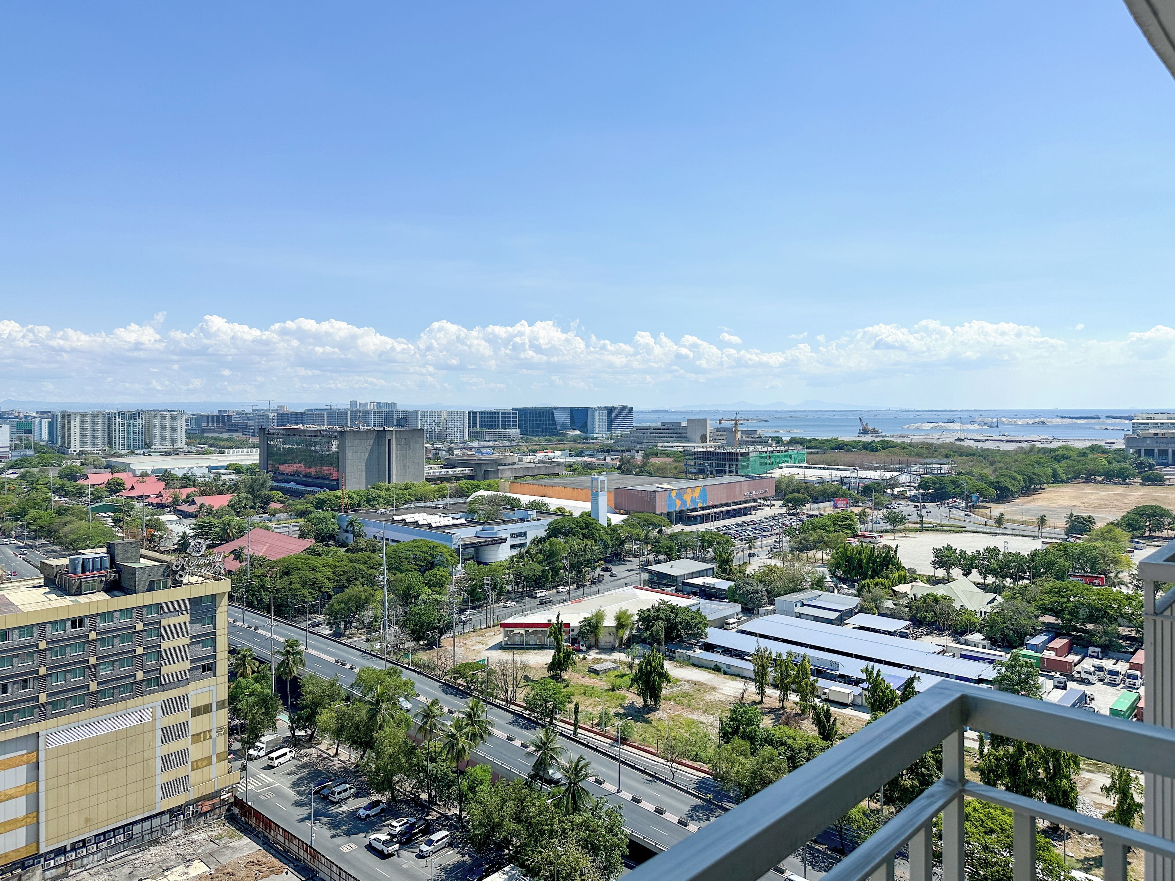 GemstoneBR in SMDC Coast Residences 4*
