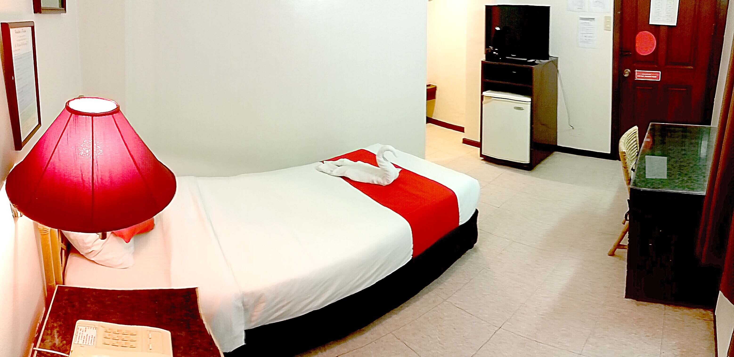 Humbertos Hotel 2*
