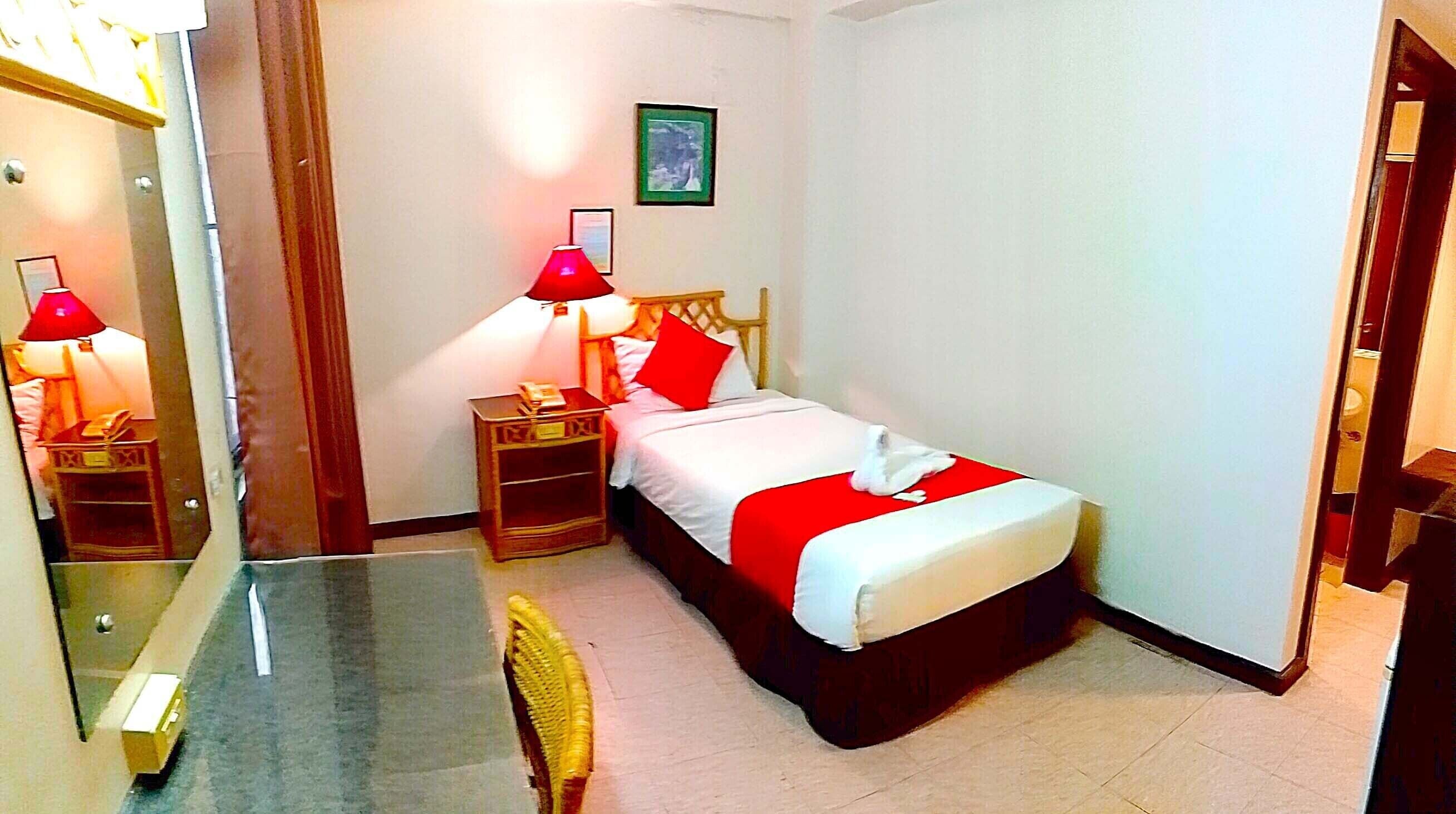 Humbertos Hotel 2*