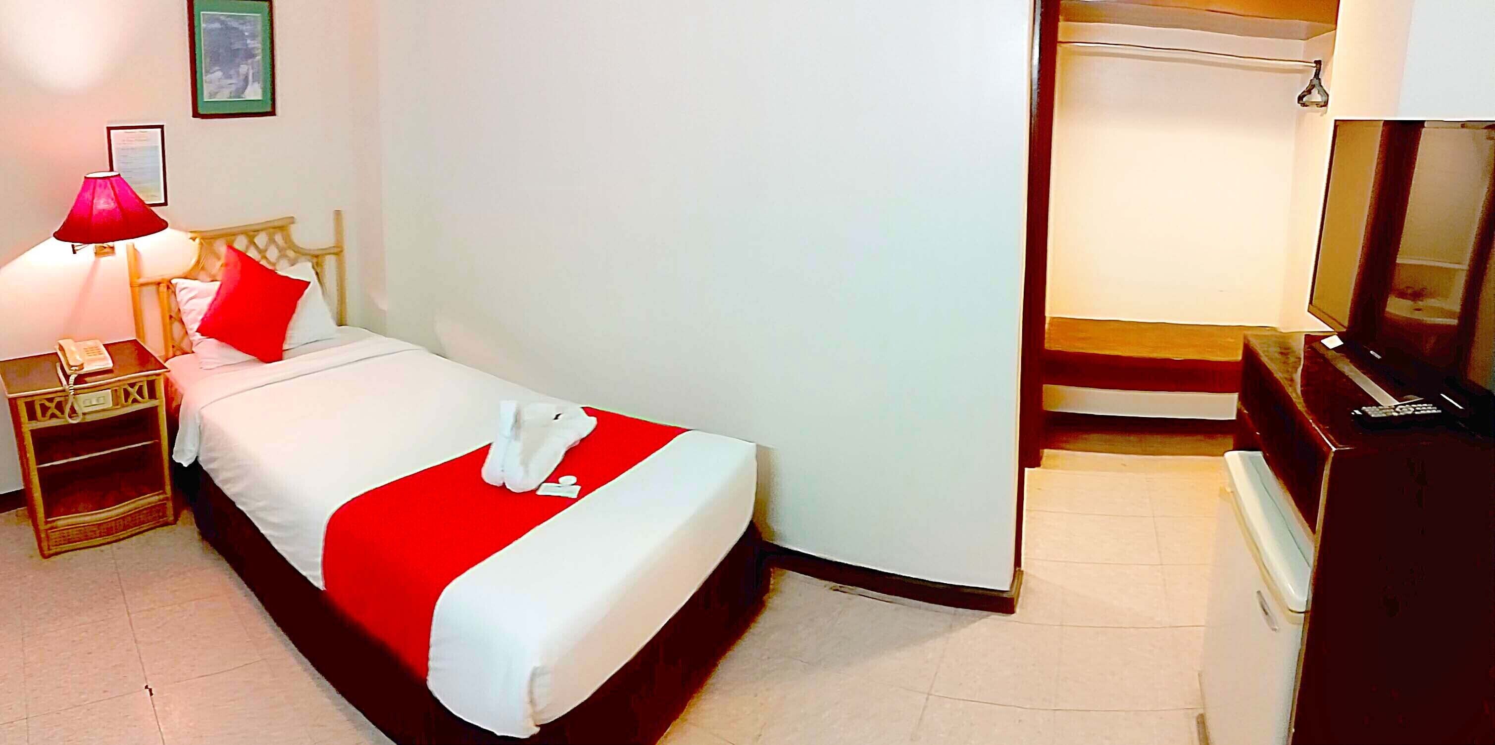 Humbertos Hotel 2*