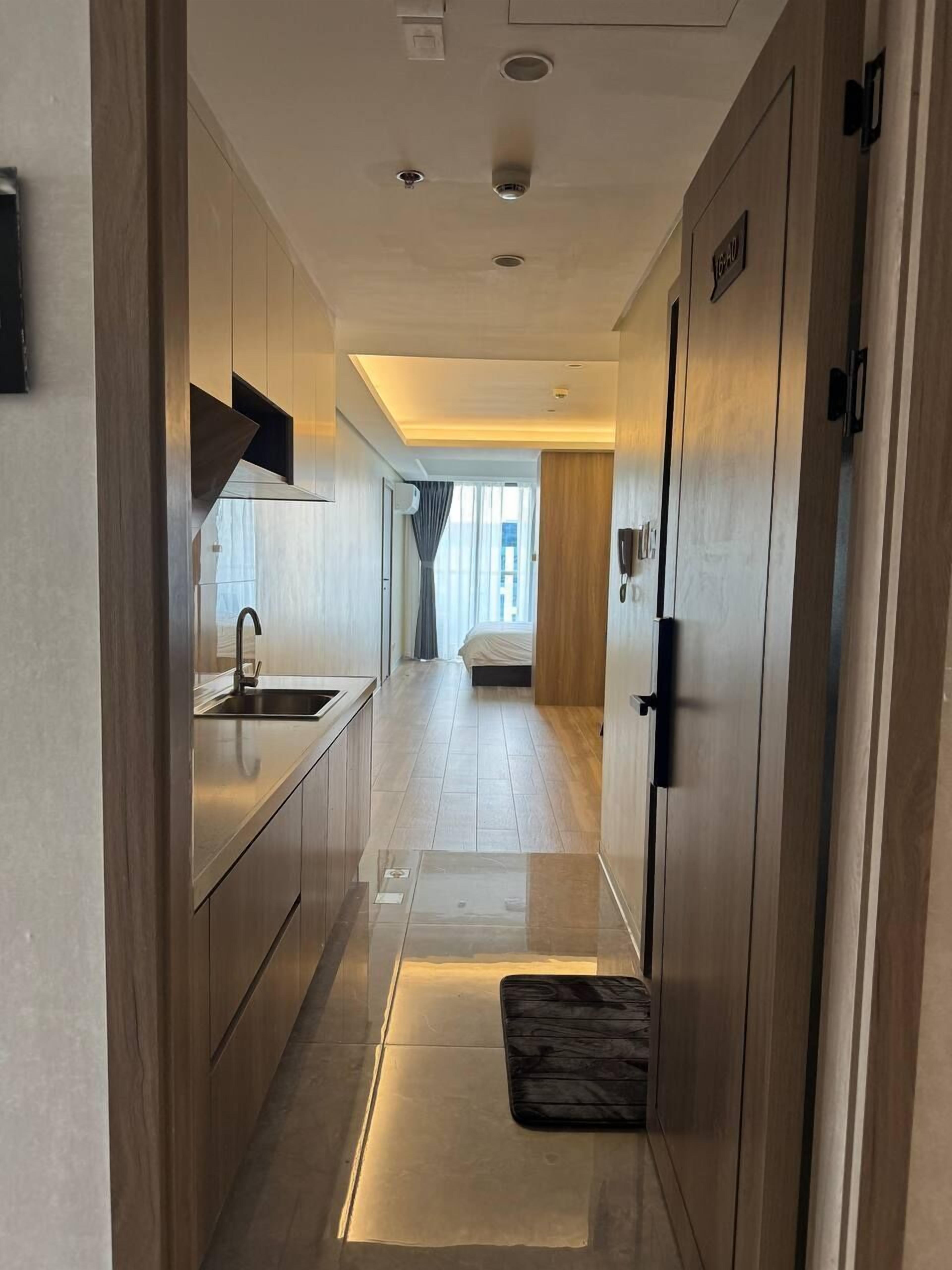 L.CONDOTEL(Imperial Plaza Residence) 4*