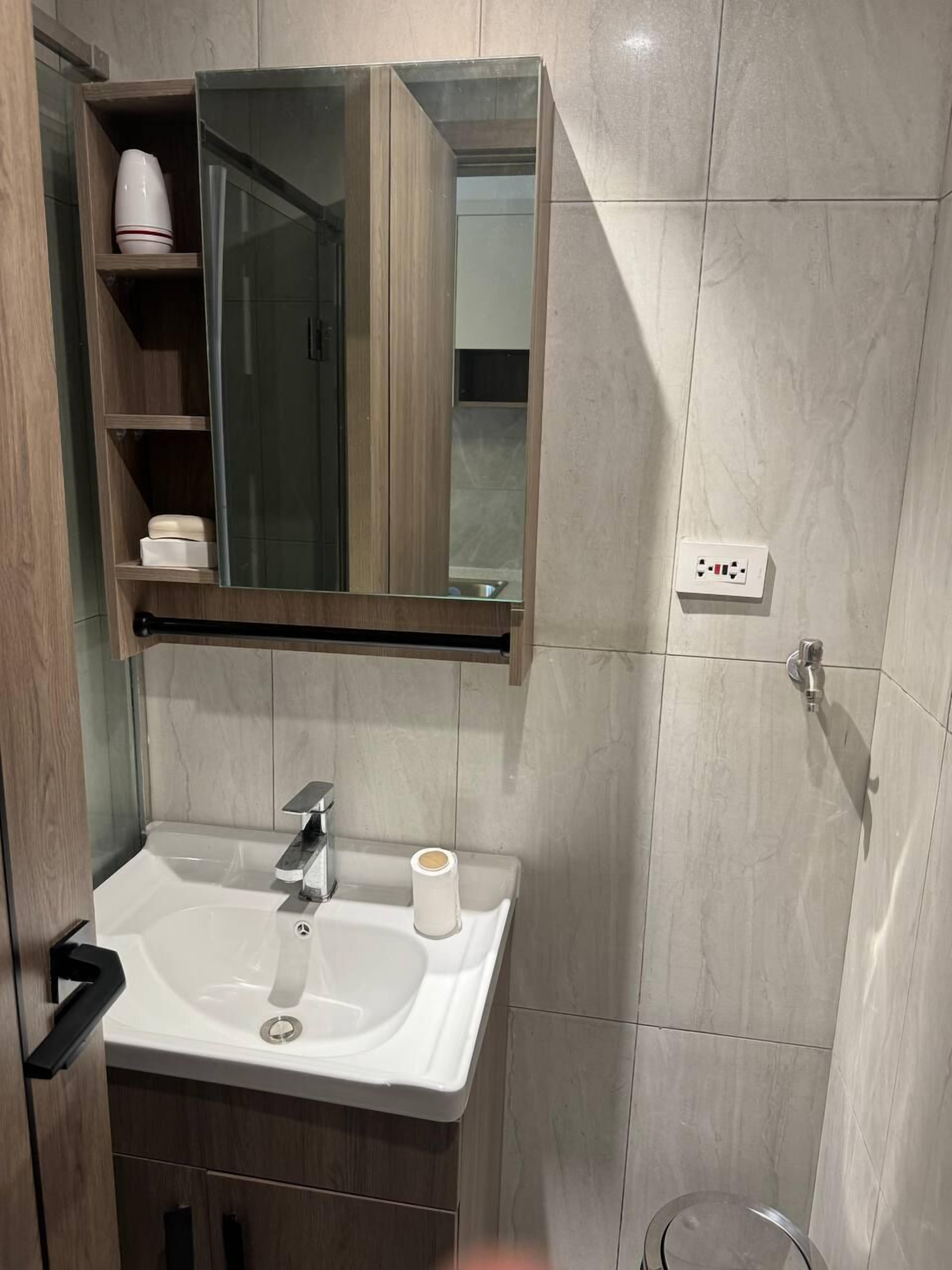 L.CONDOTEL(Imperial Plaza Residence) 4*