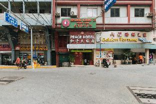 Peace Hotel by RedDoorz 1*