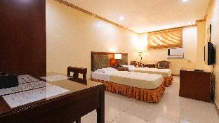 Peace Hotel by RedDoorz 1*