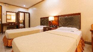 Peace Hotel by RedDoorz 1*