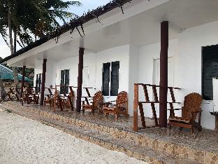 Sea View Resort 5*