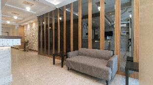 RedDoorz Plus @ Bez Tower and Residences San Juan 1*
