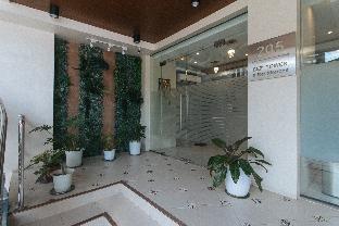 RedDoorz Plus @ Bez Tower and Residences San Juan 1*