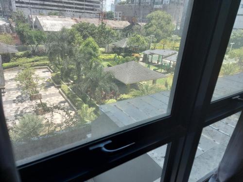 Flair Towers Staycation with Pool 4*