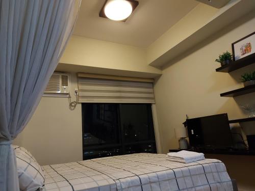 Flair Towers Staycation with Pool 4*