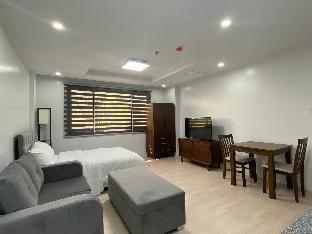 THE SEVEN CLARK CONDO 3*