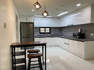 THE SEVEN CLARK CONDO 3*