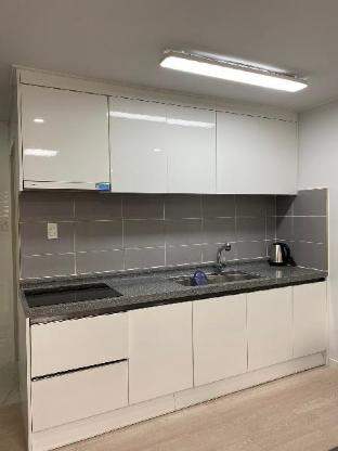 THE SEVEN CLARK CONDO 3*